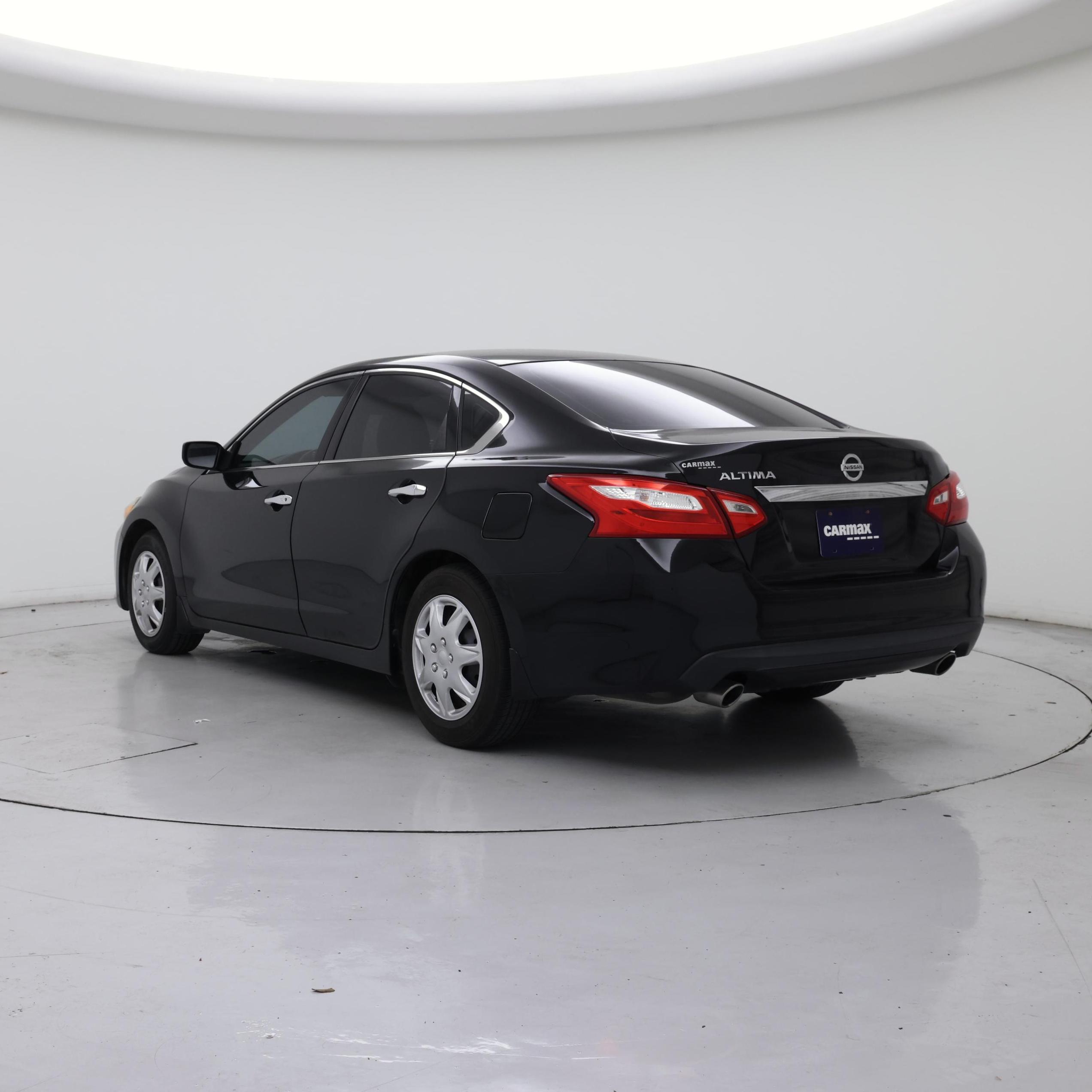 Thumbnail: 2017 Nissan Altima - 2