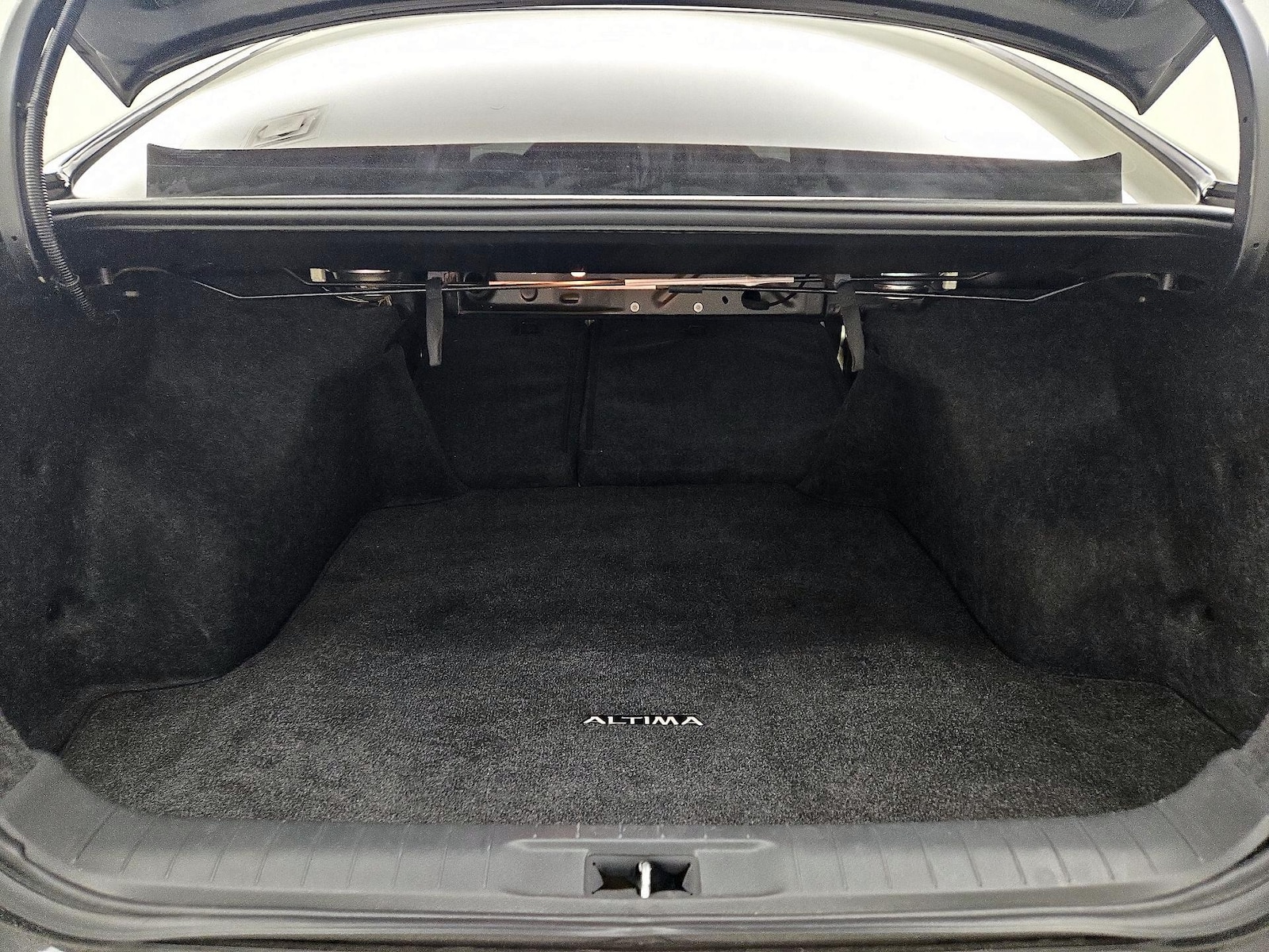 2017 Nissan Altima S - Photo 23