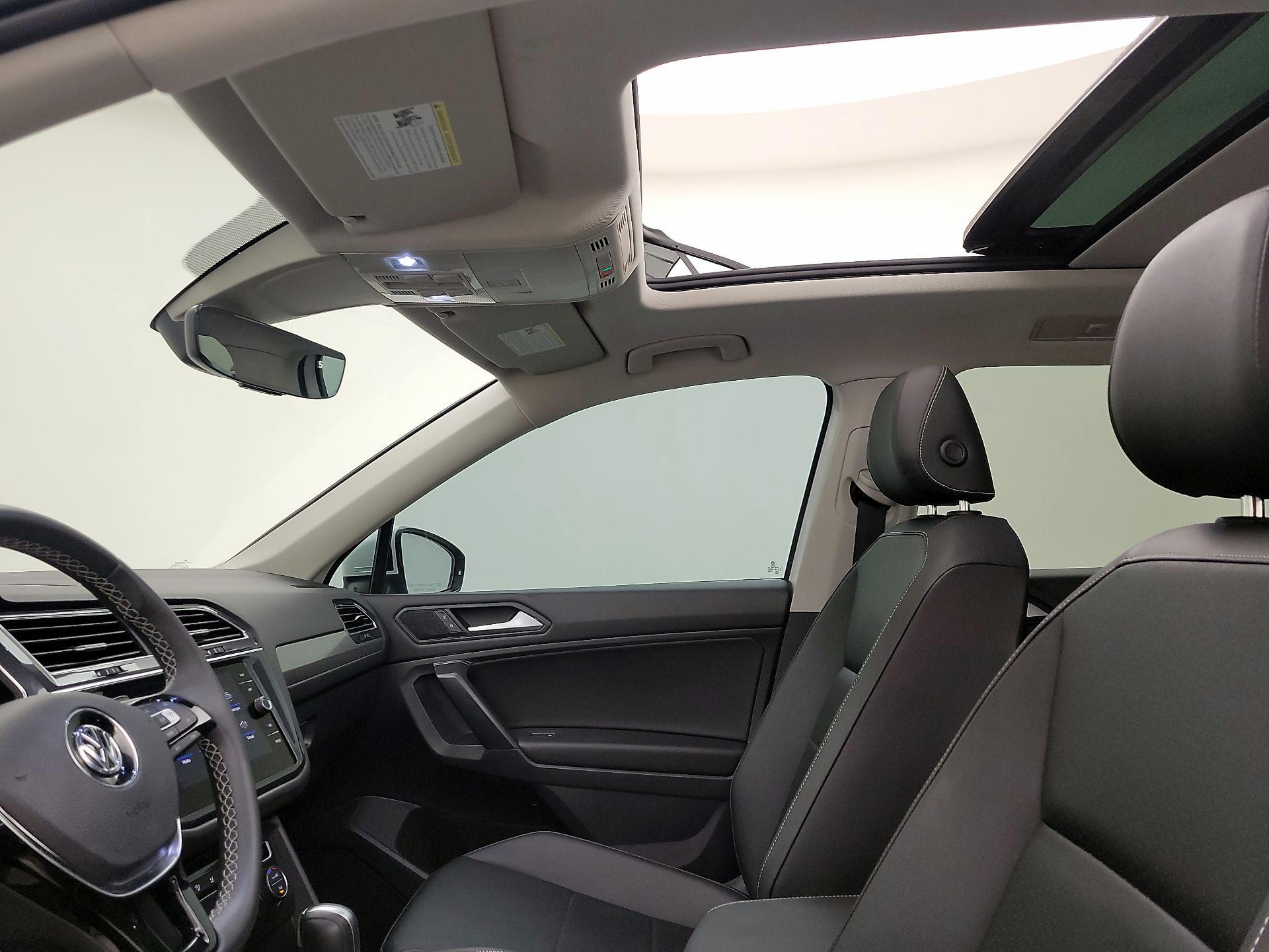 Thumbnail: 2021 Volkswagen Tiguan - 20