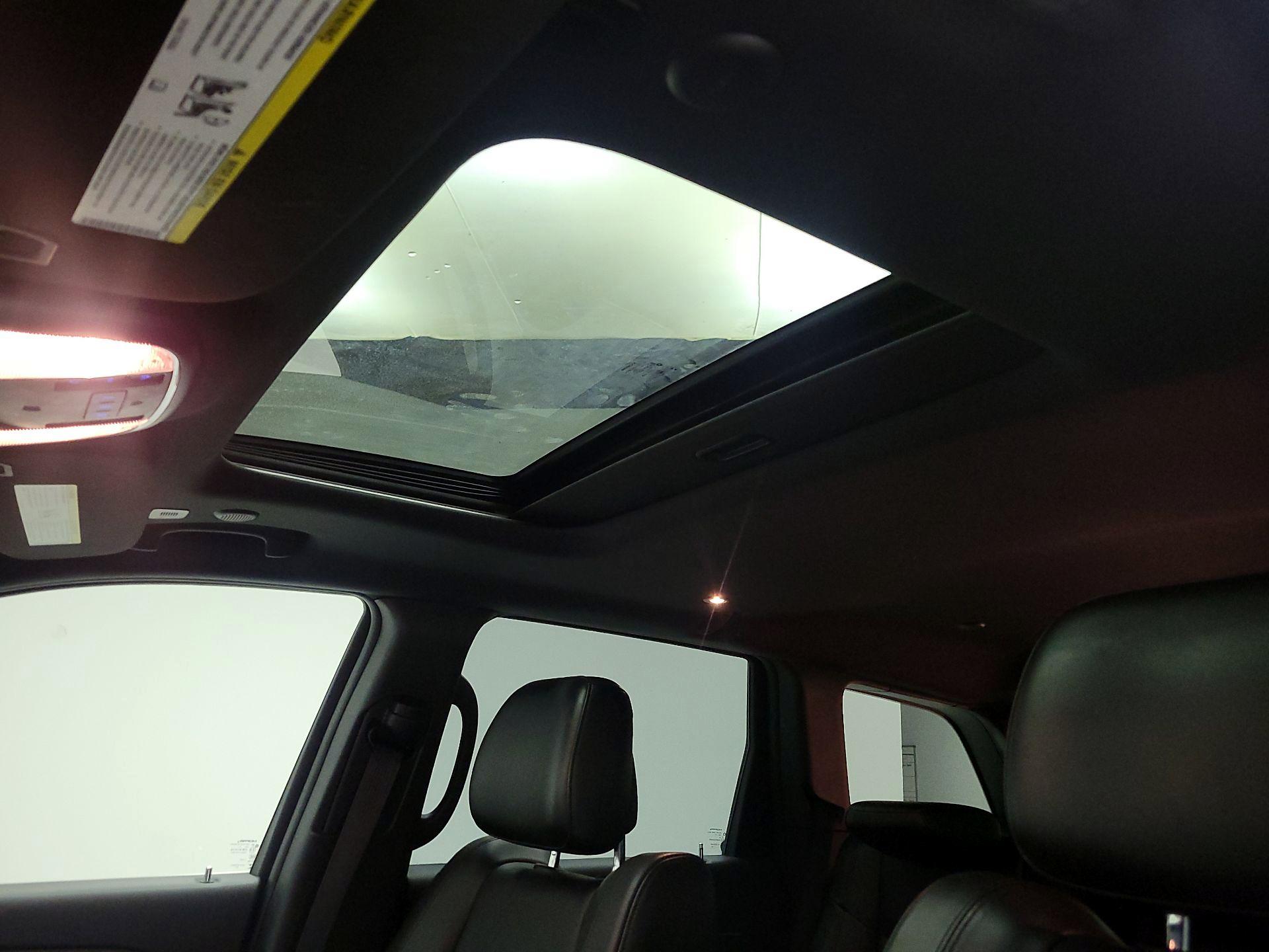 Thumbnail: 2022 Jeep Grand Cherokee - 20