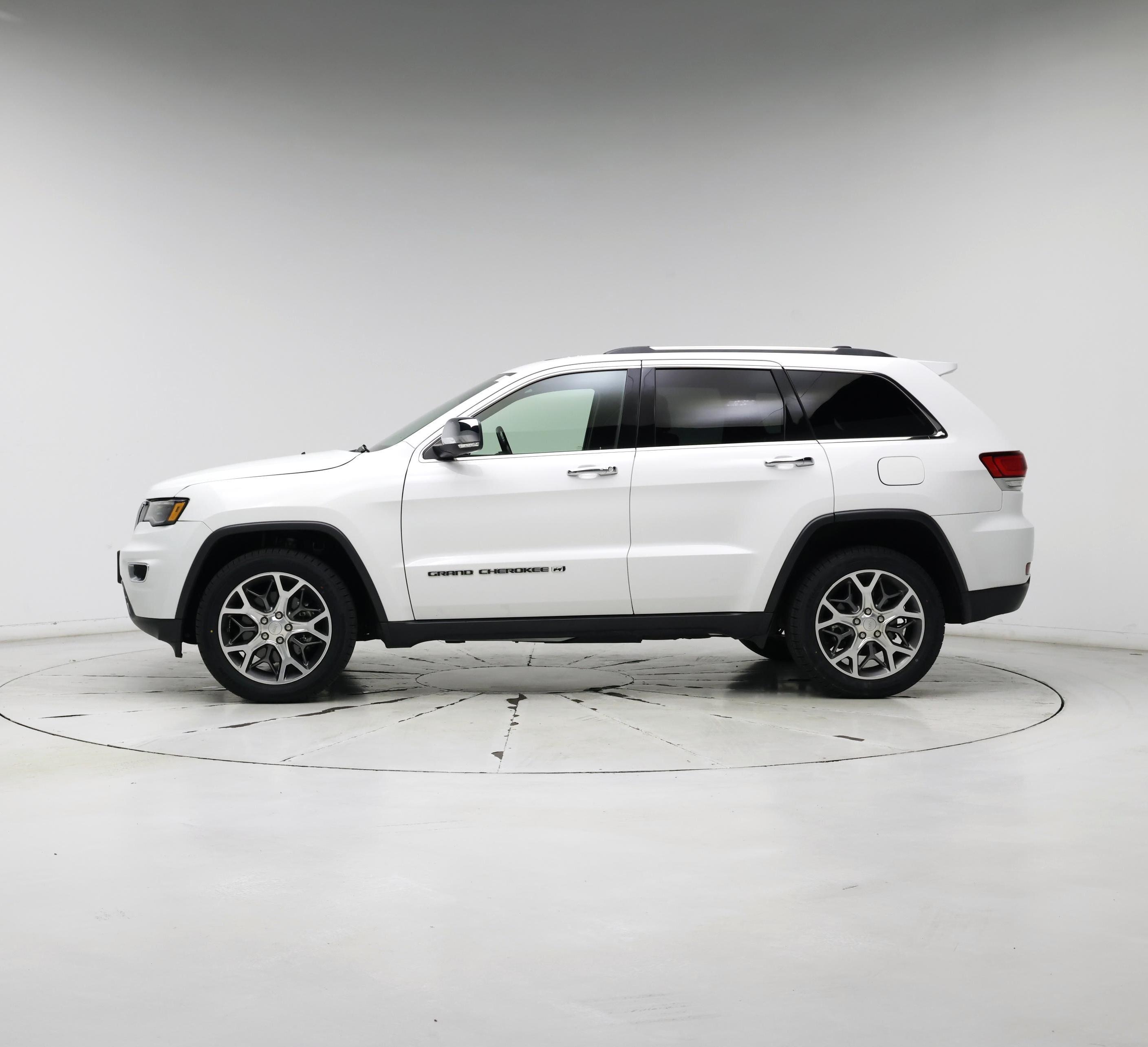 Thumbnail: 2022 Jeep Grand Cherokee - 3