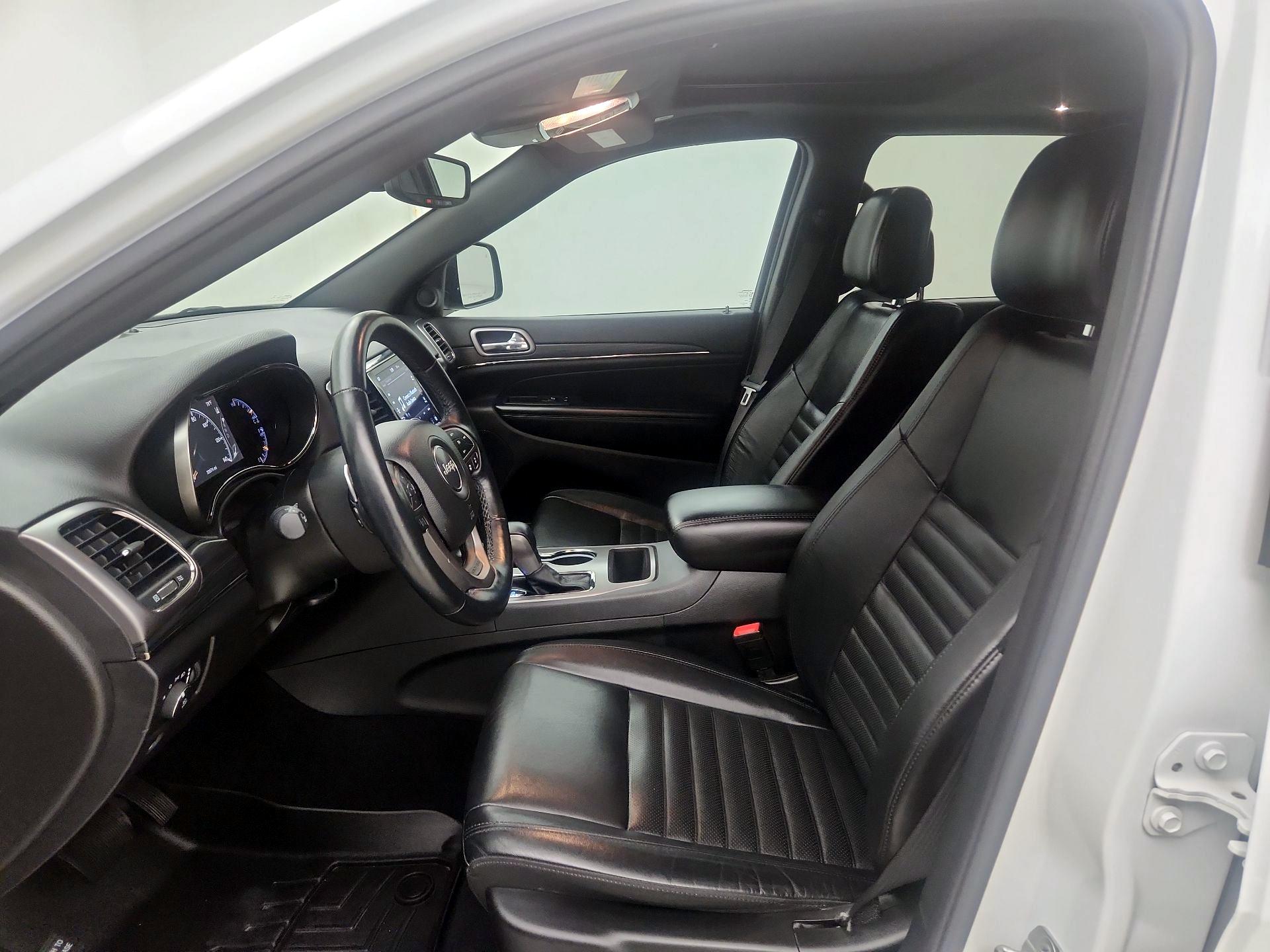 Thumbnail: 2021 Jeep Grand Cherokee - 11