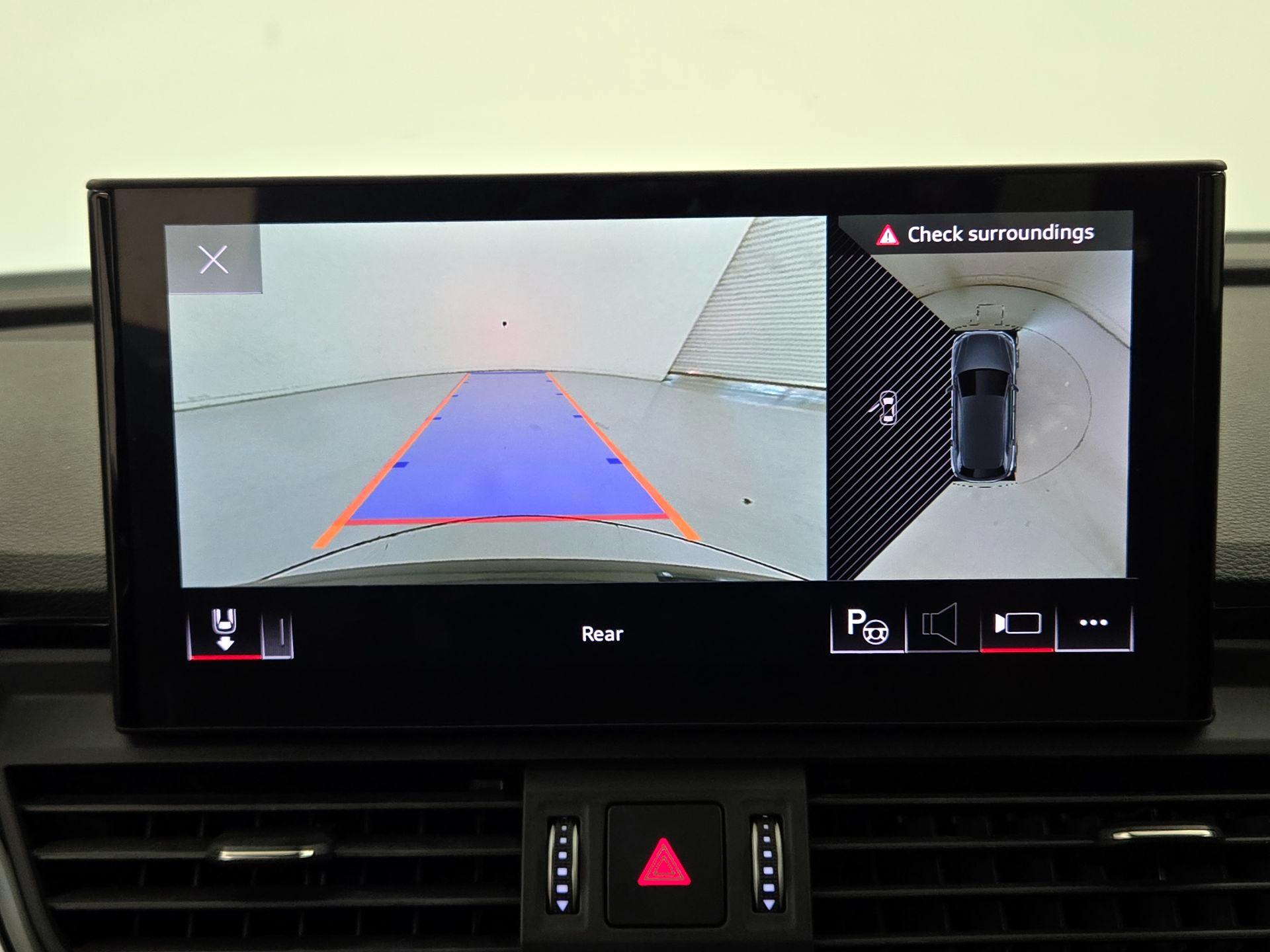 Thumbnail: 2023 Audi Q5 - 15