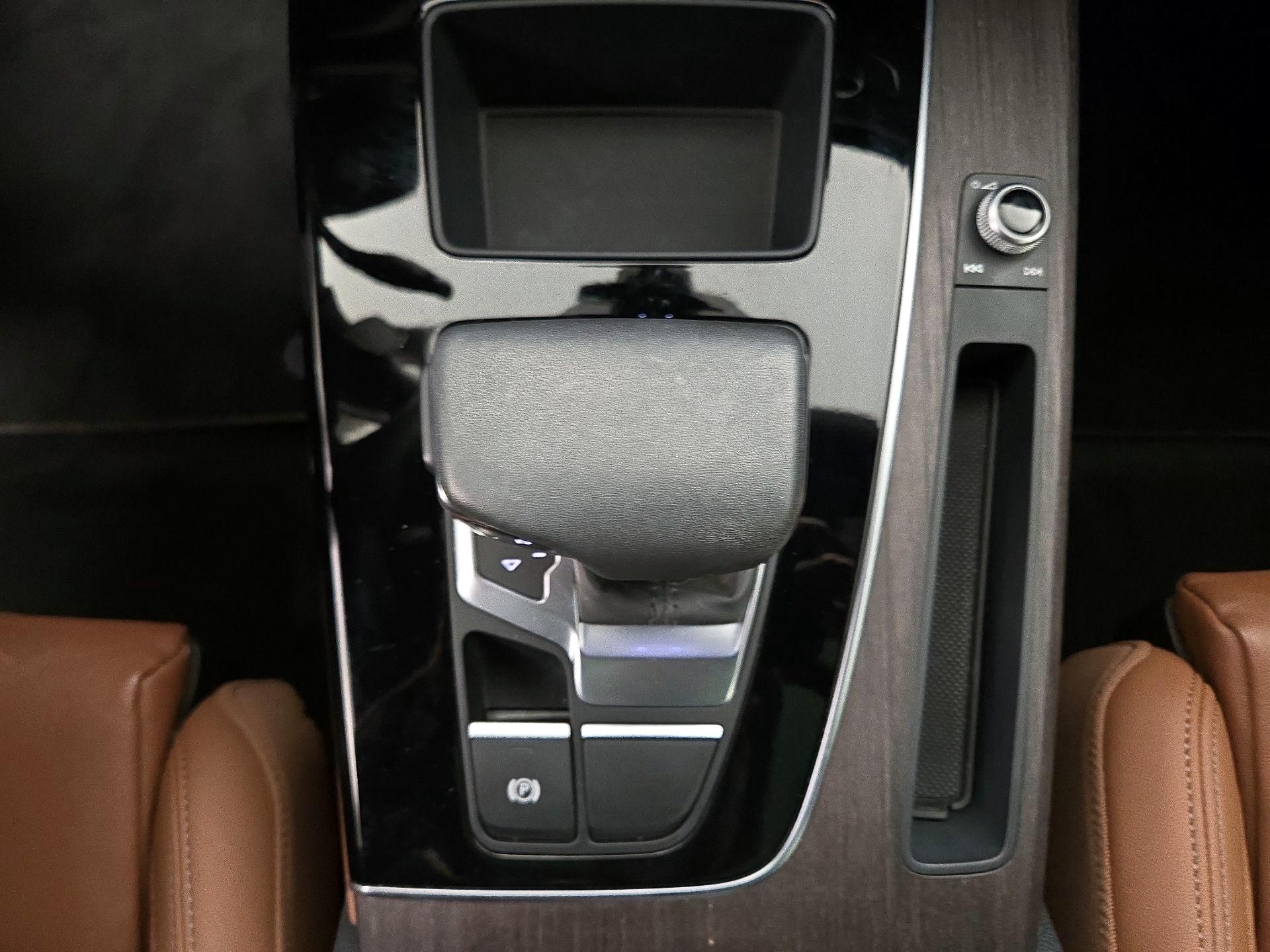 Thumbnail: 2023 Audi Q5 - 18