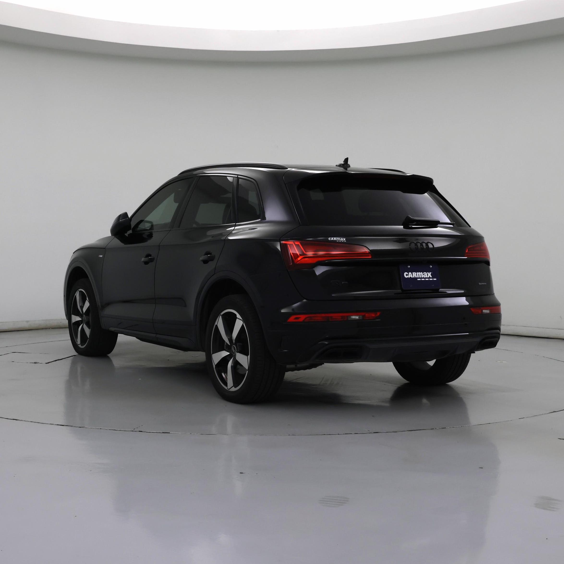 Thumbnail: 2023 Audi Q5 - 2