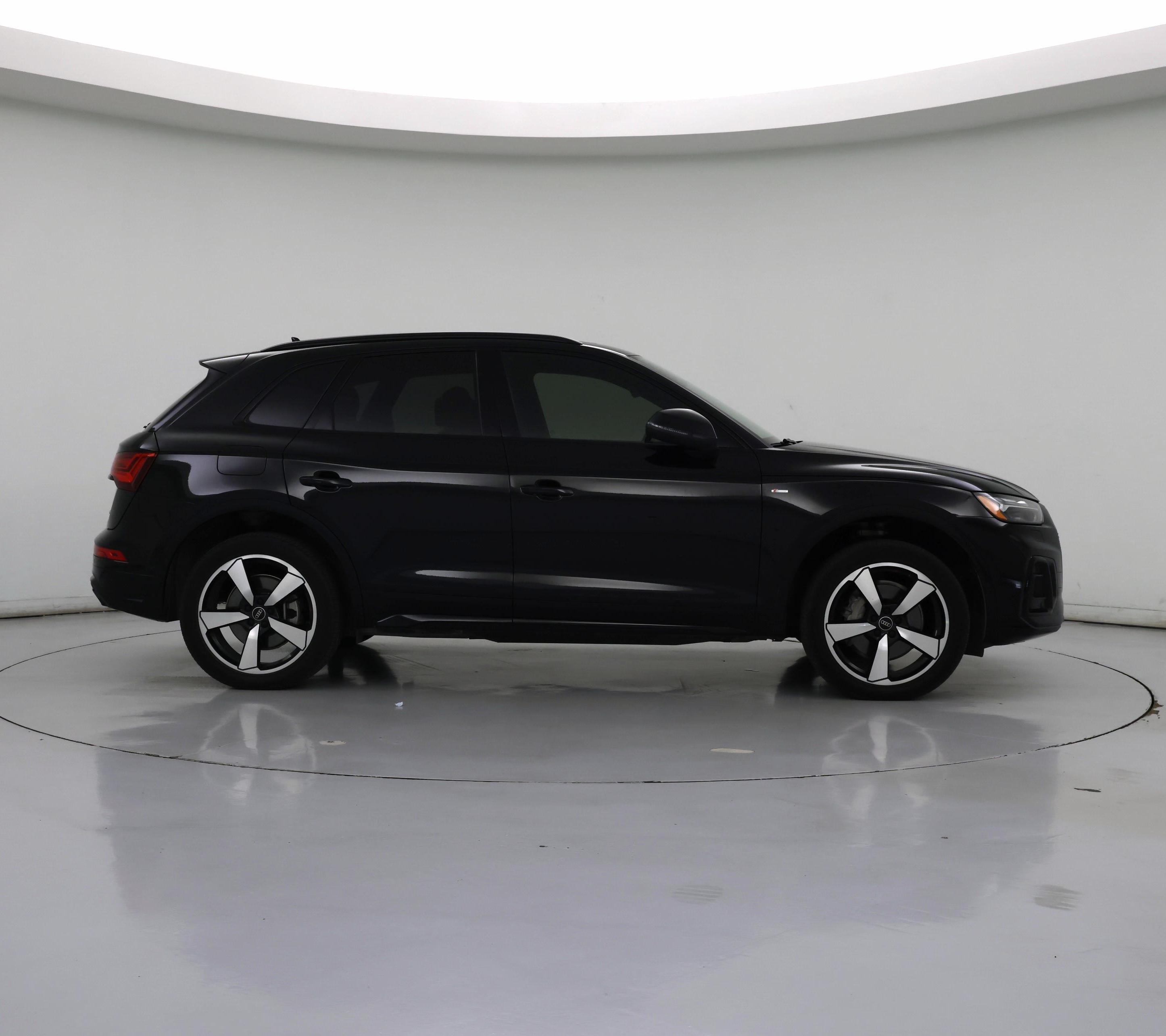 Thumbnail: 2023 Audi Q5 - 7