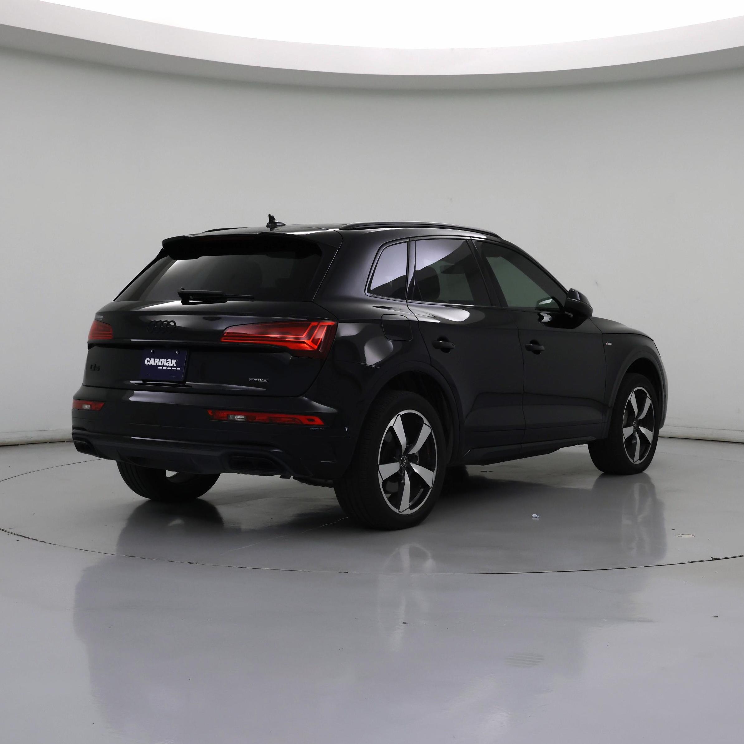 Thumbnail: 2023 Audi Q5 - 8