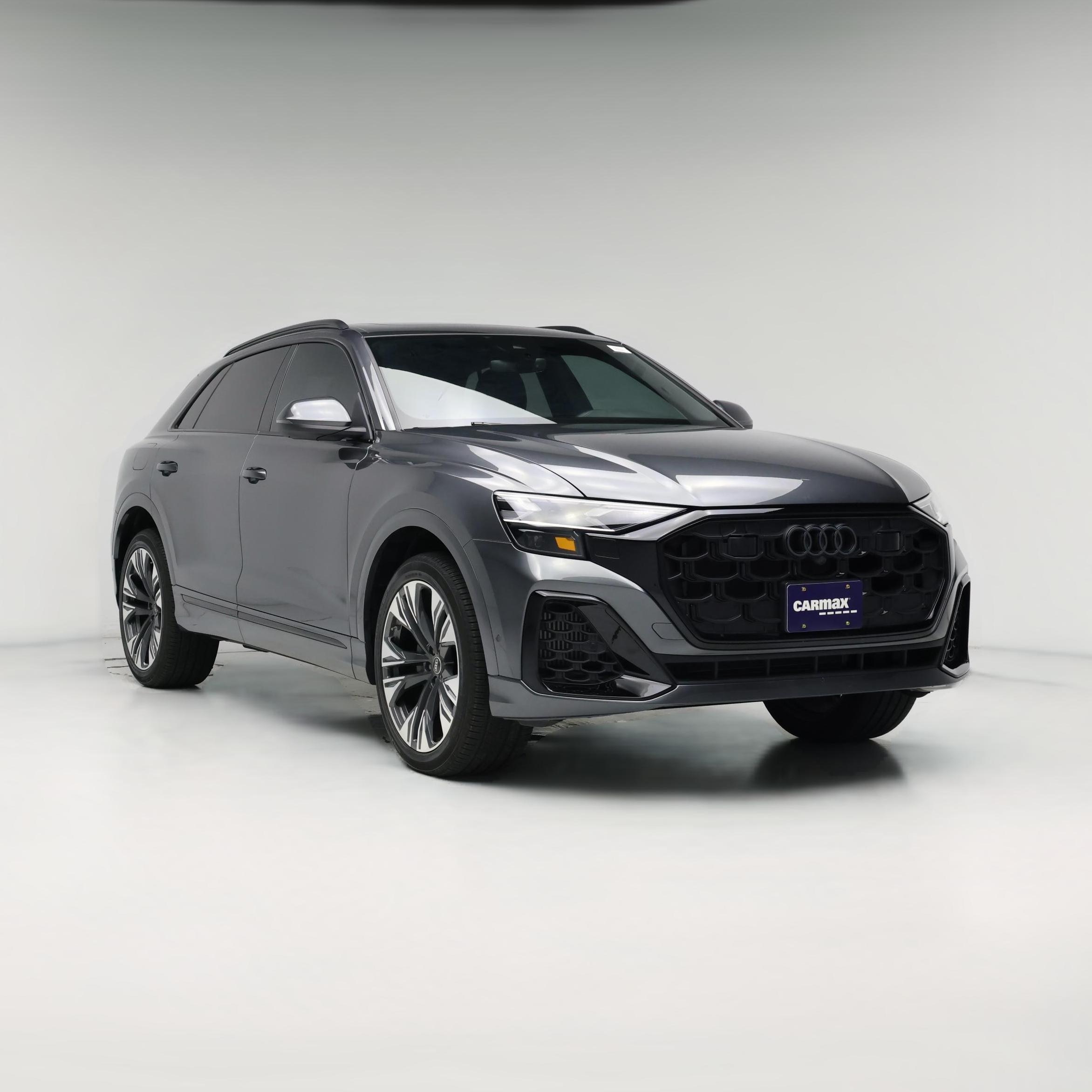 Thumbnail: 2024 Audi Q8 - 1
