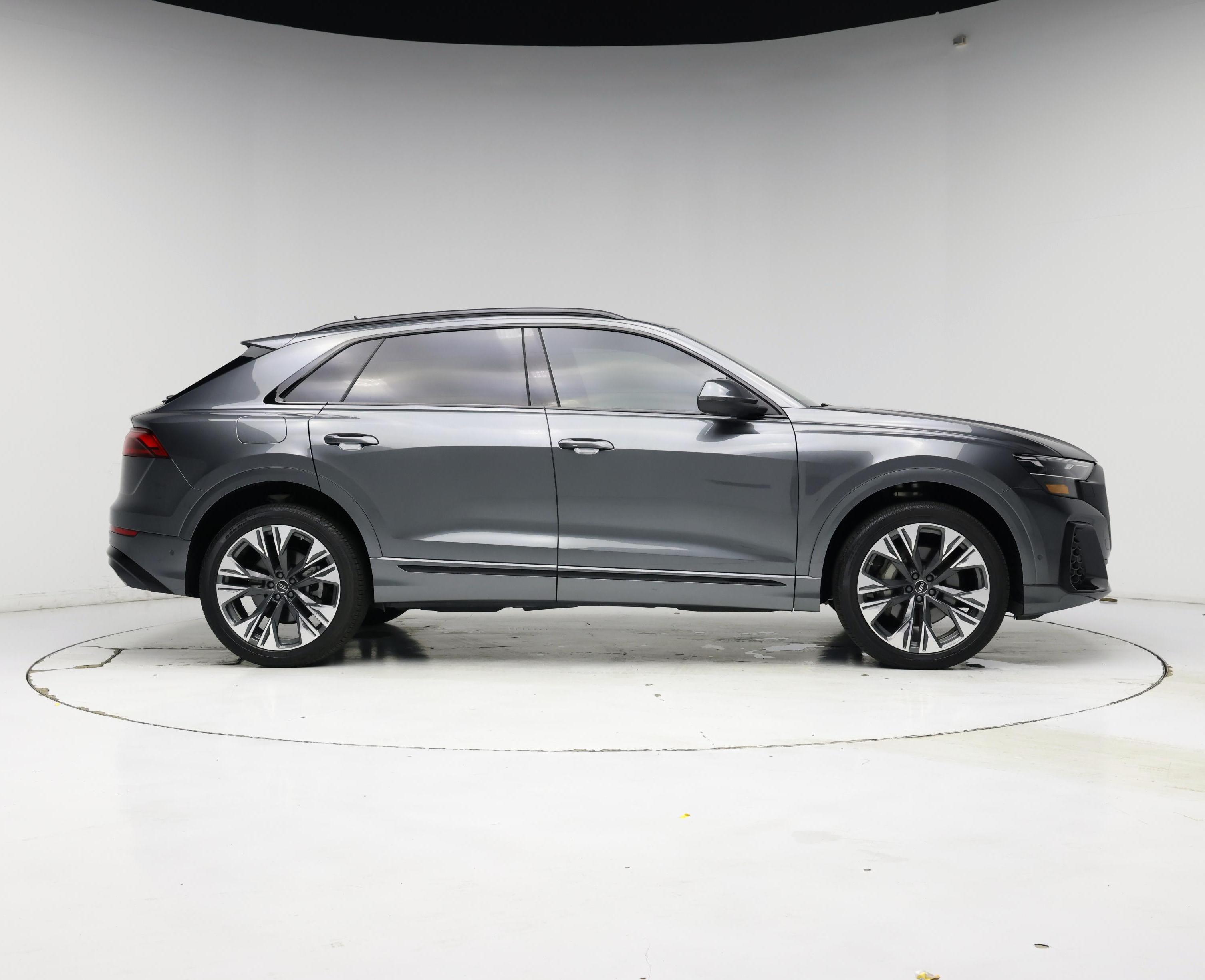 Thumbnail: 2024 Audi Q8 - 7