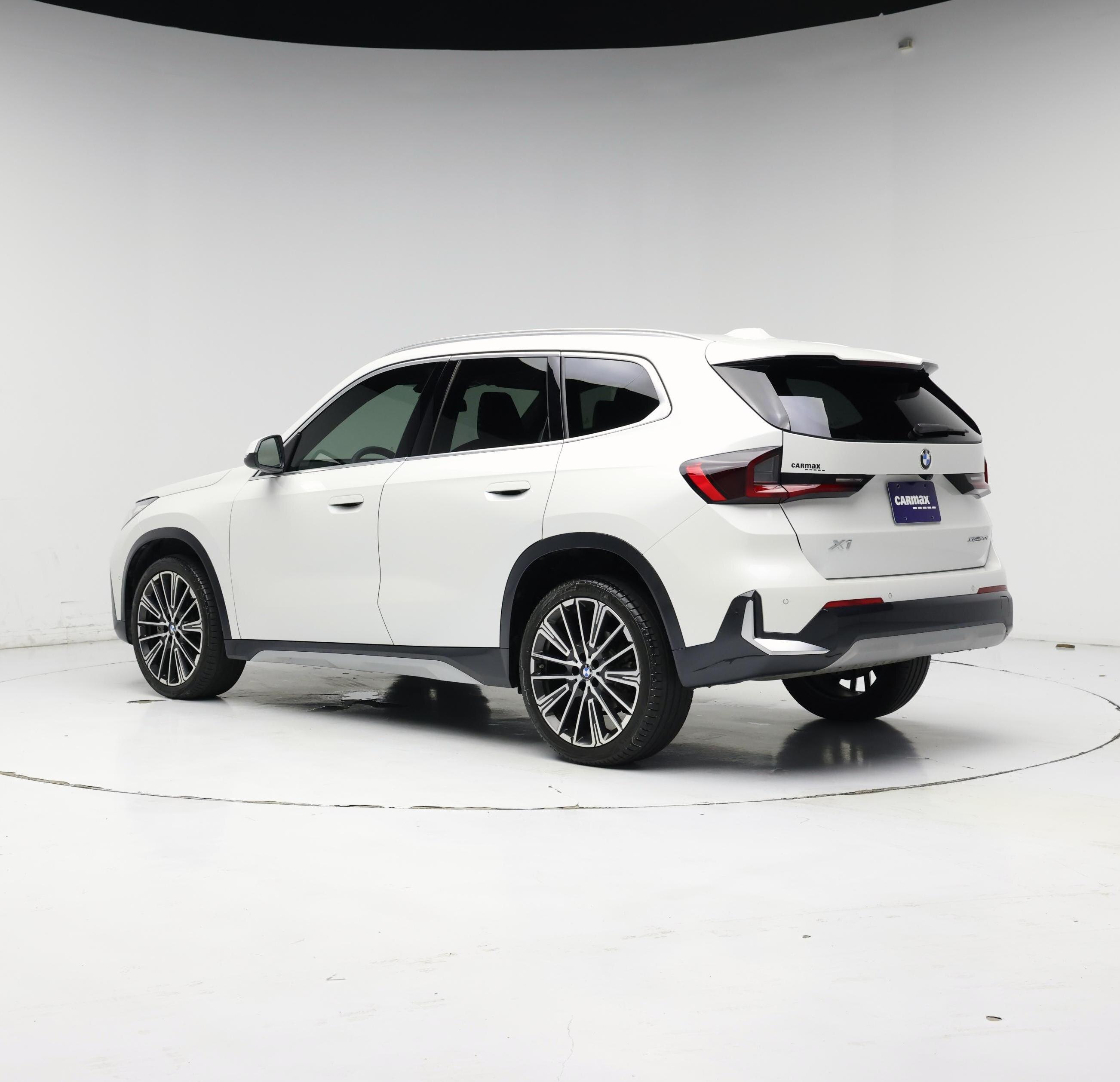 Thumbnail: 2025 BMW X1 - 2