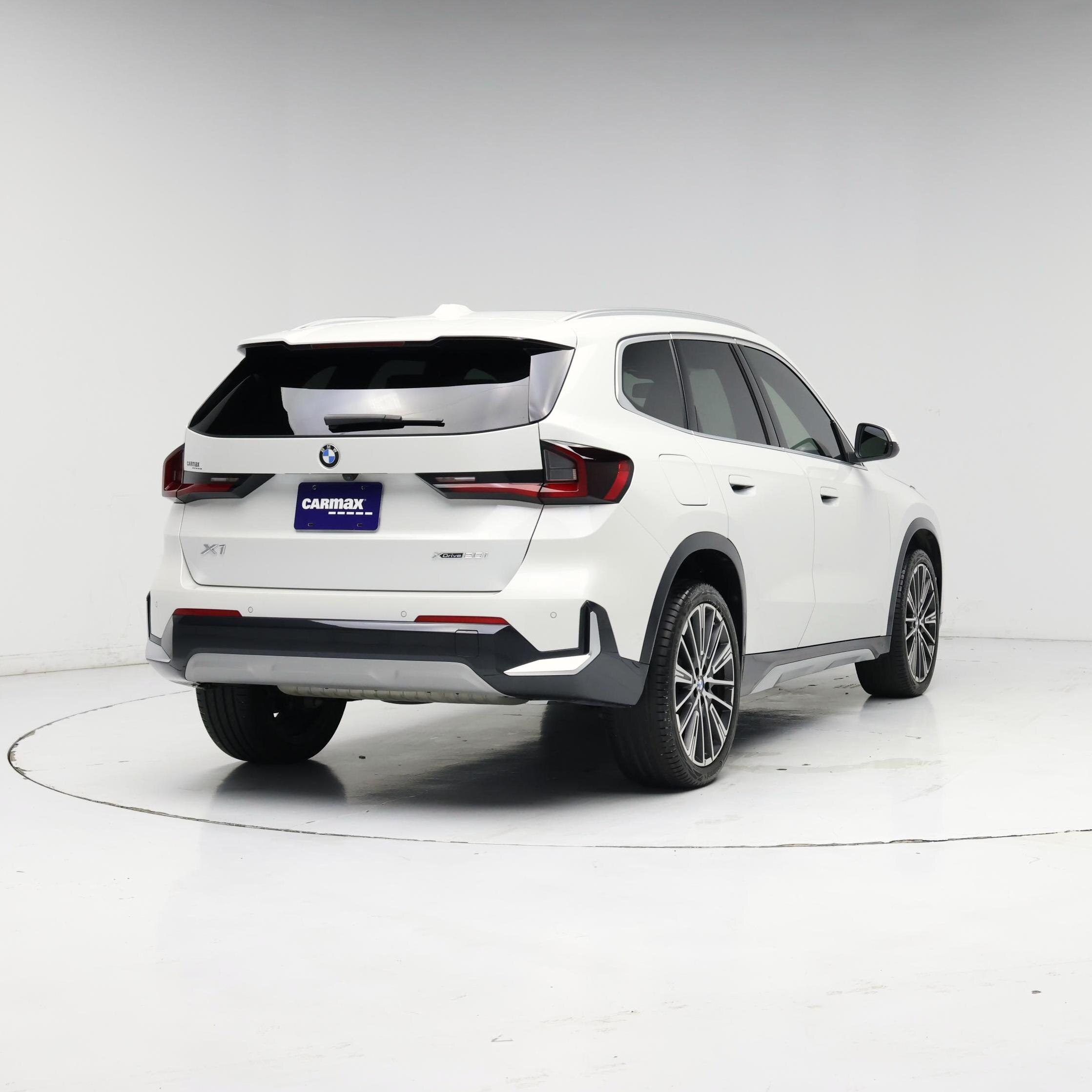 Thumbnail: 2025 BMW X1 - 8