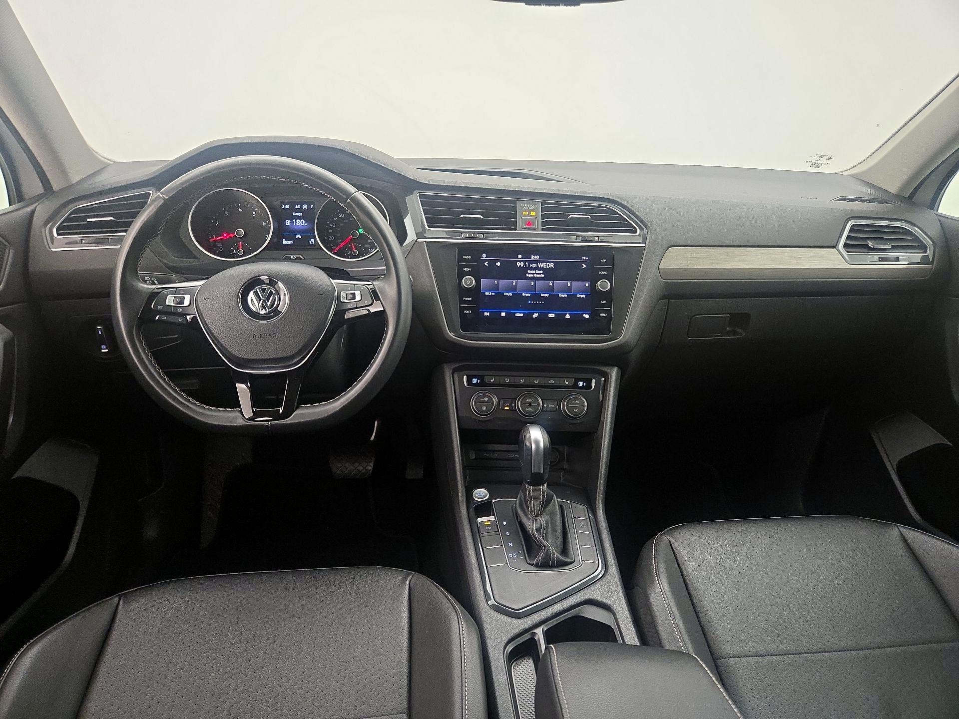 Thumbnail: 2021 Volkswagen Tiguan - 9