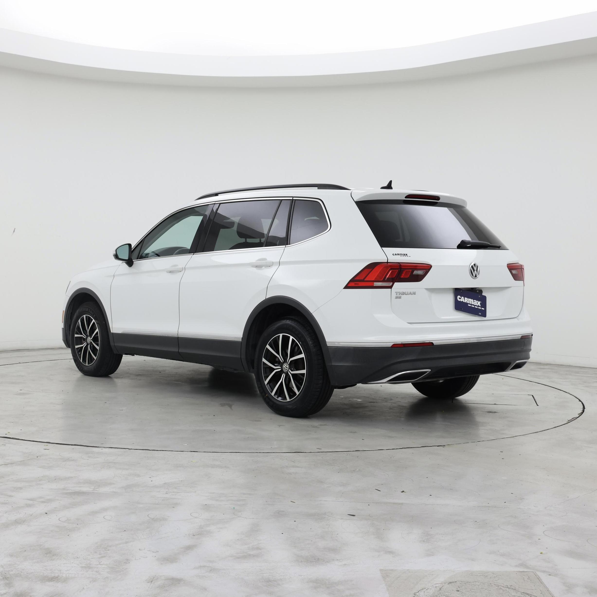 Thumbnail: 2021 Volkswagen Tiguan - 2