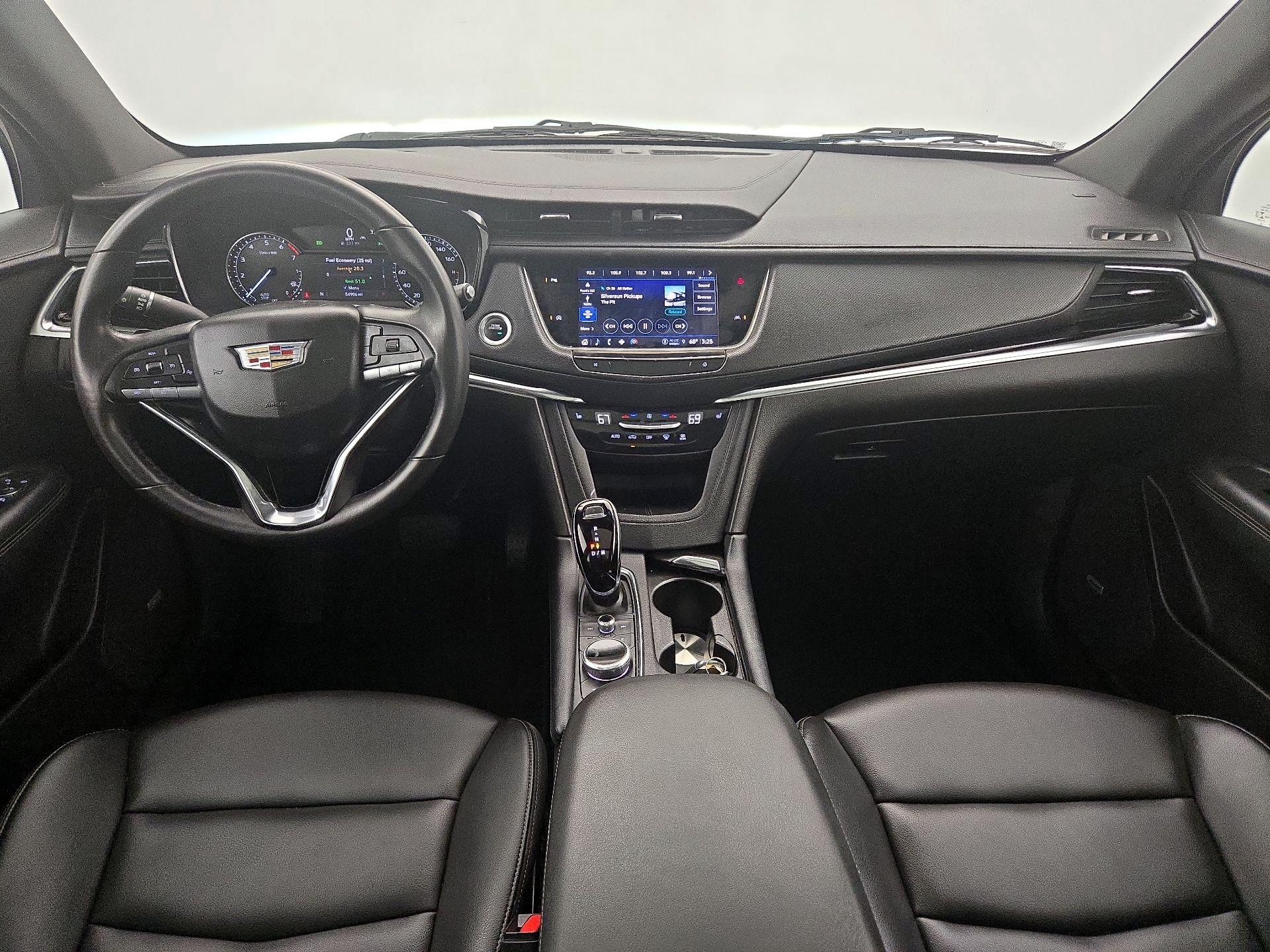 Thumbnail: 2022 Cadillac XT6 - 9