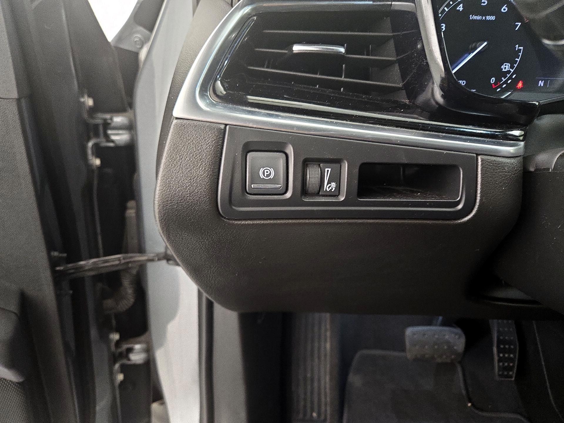 Thumbnail: 2022 Cadillac XT6 - 13