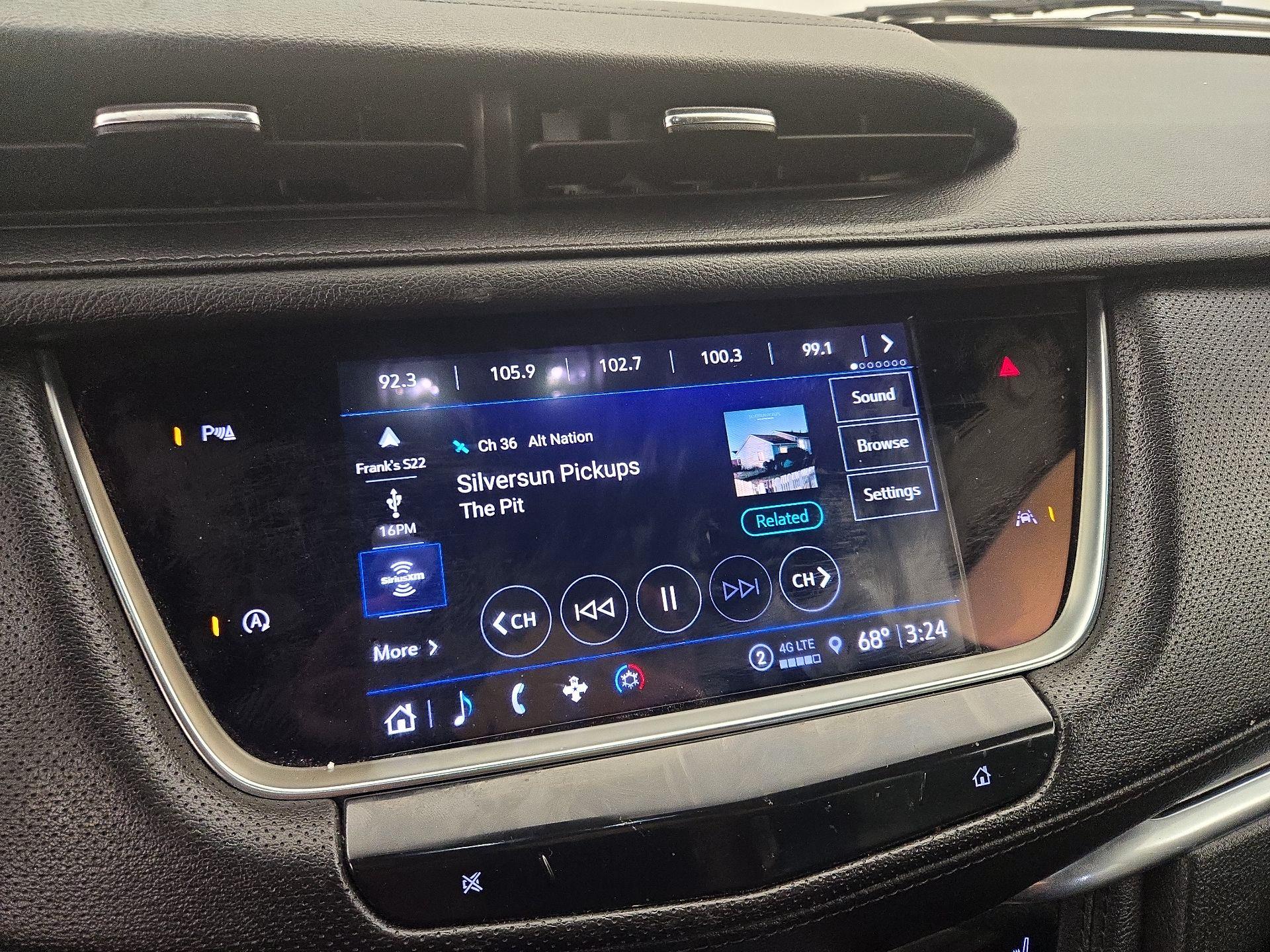 Thumbnail: 2022 Cadillac XT6 - 15