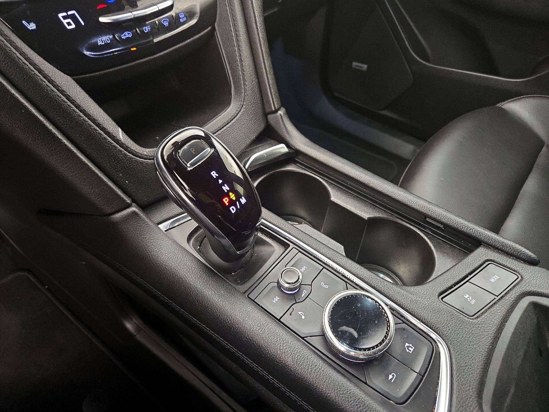 Thumbnail: 2022 Cadillac XT6 - 17