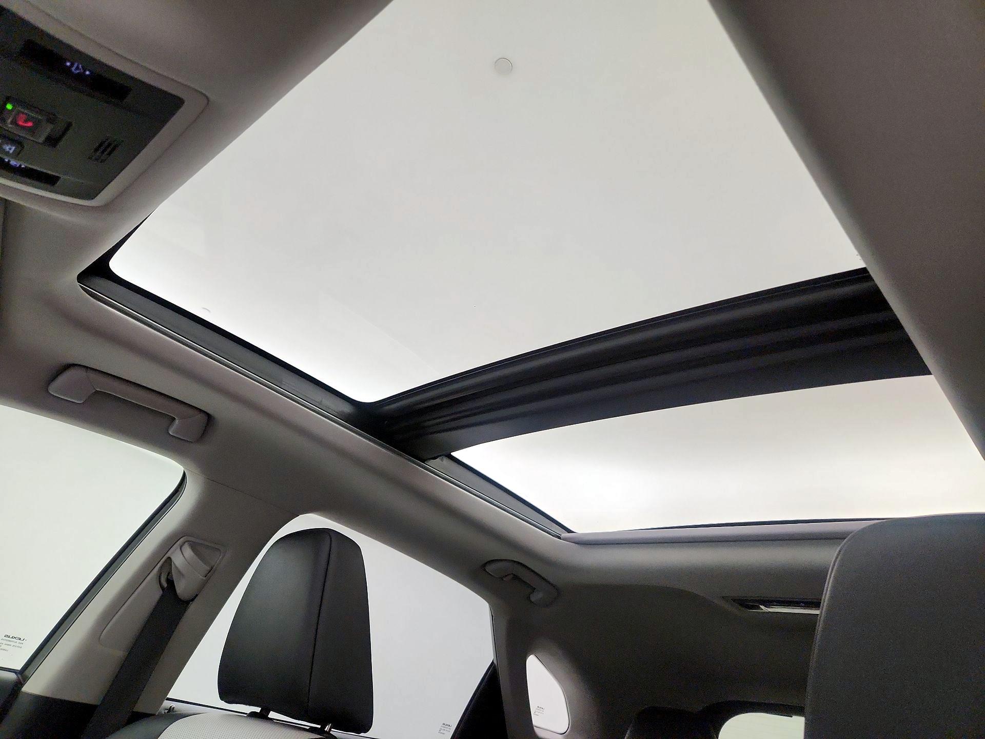 Thumbnail: 2022 Lexus RX - 20