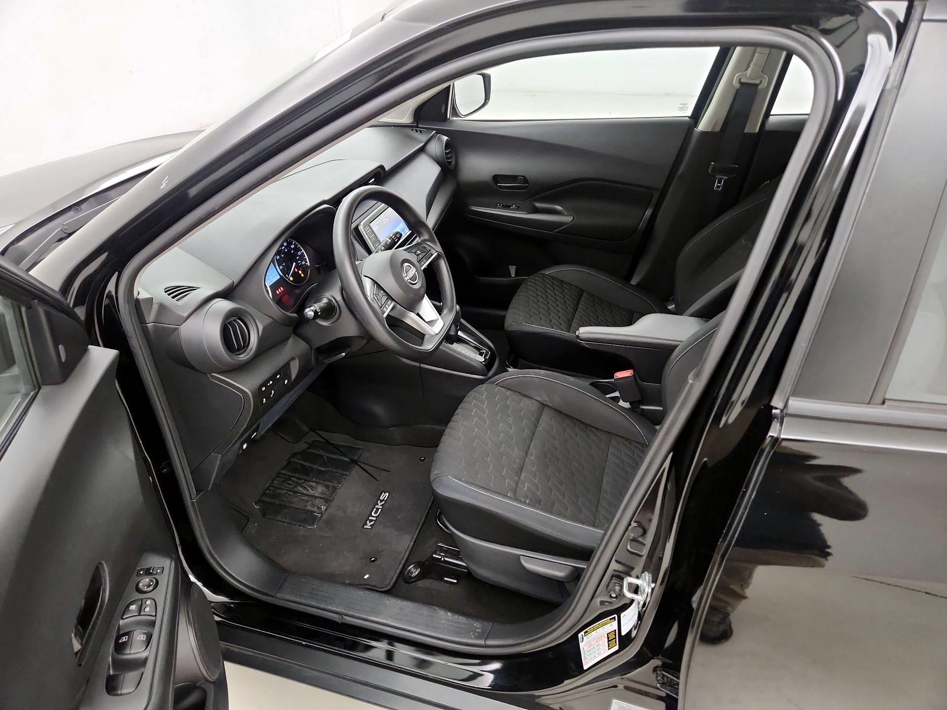 Thumbnail: 2022 Nissan Kicks - 11