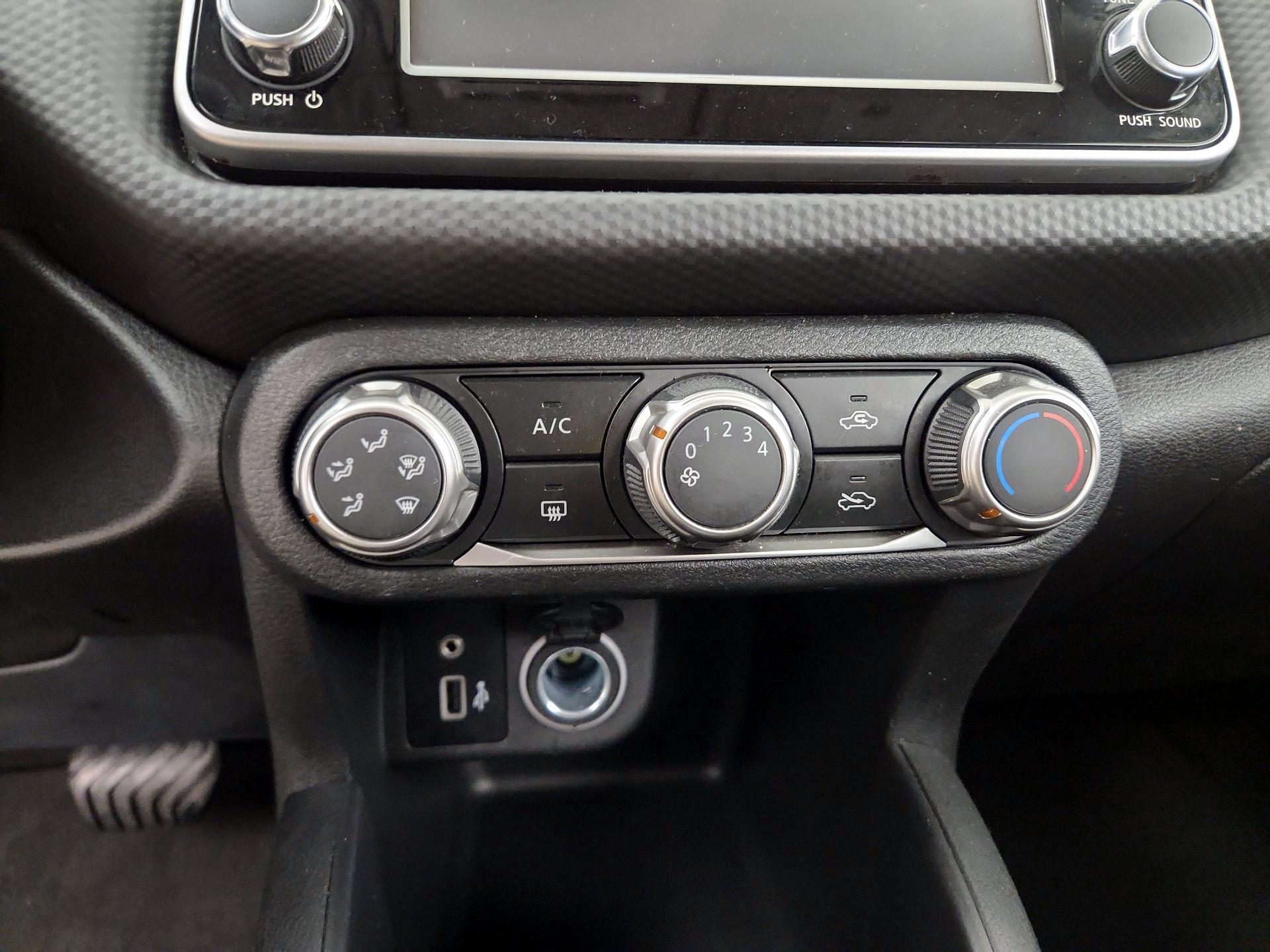 Thumbnail: 2022 Nissan Kicks - 16