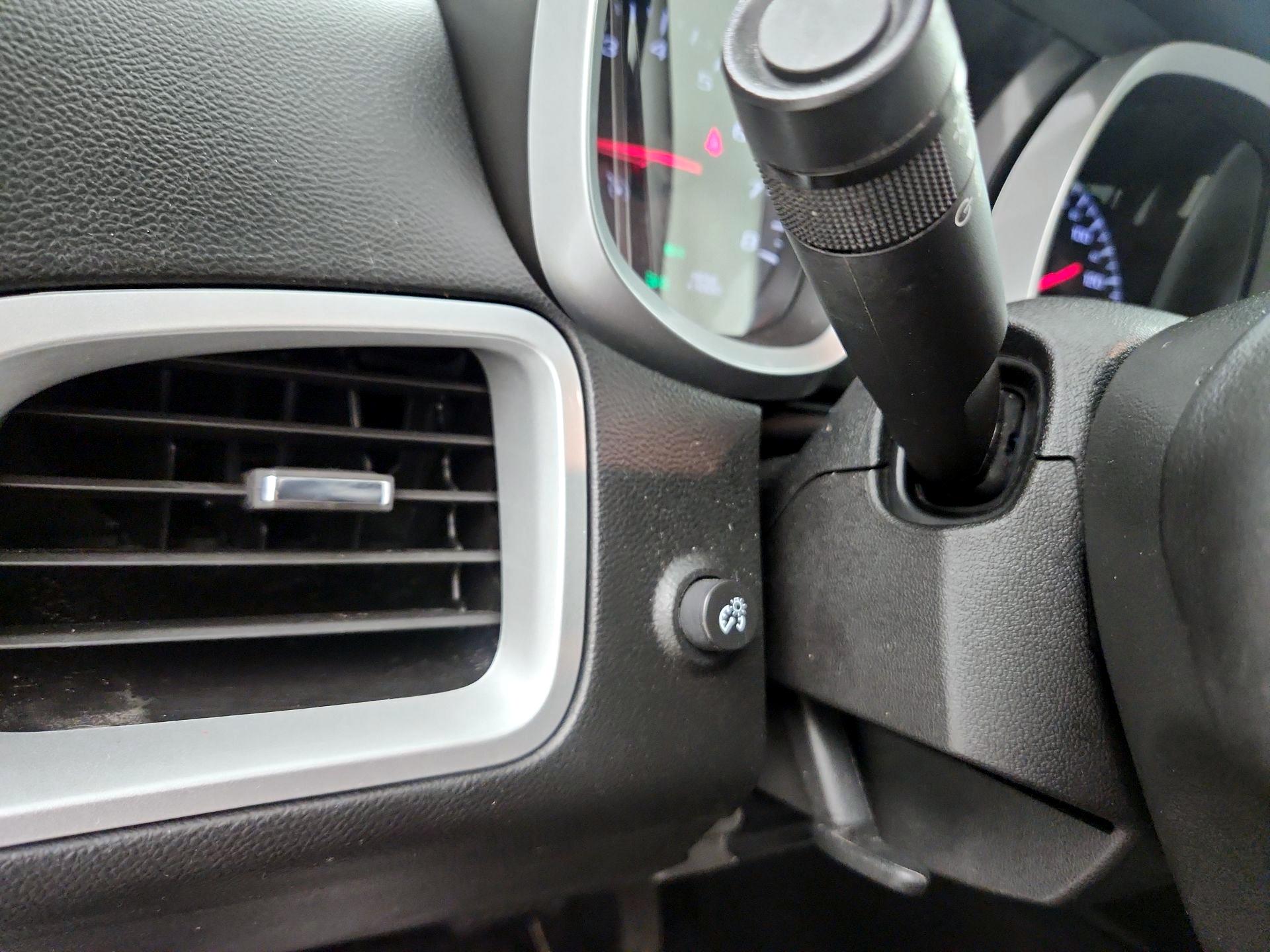 Thumbnail: 2016 Chevrolet Equinox - 11
