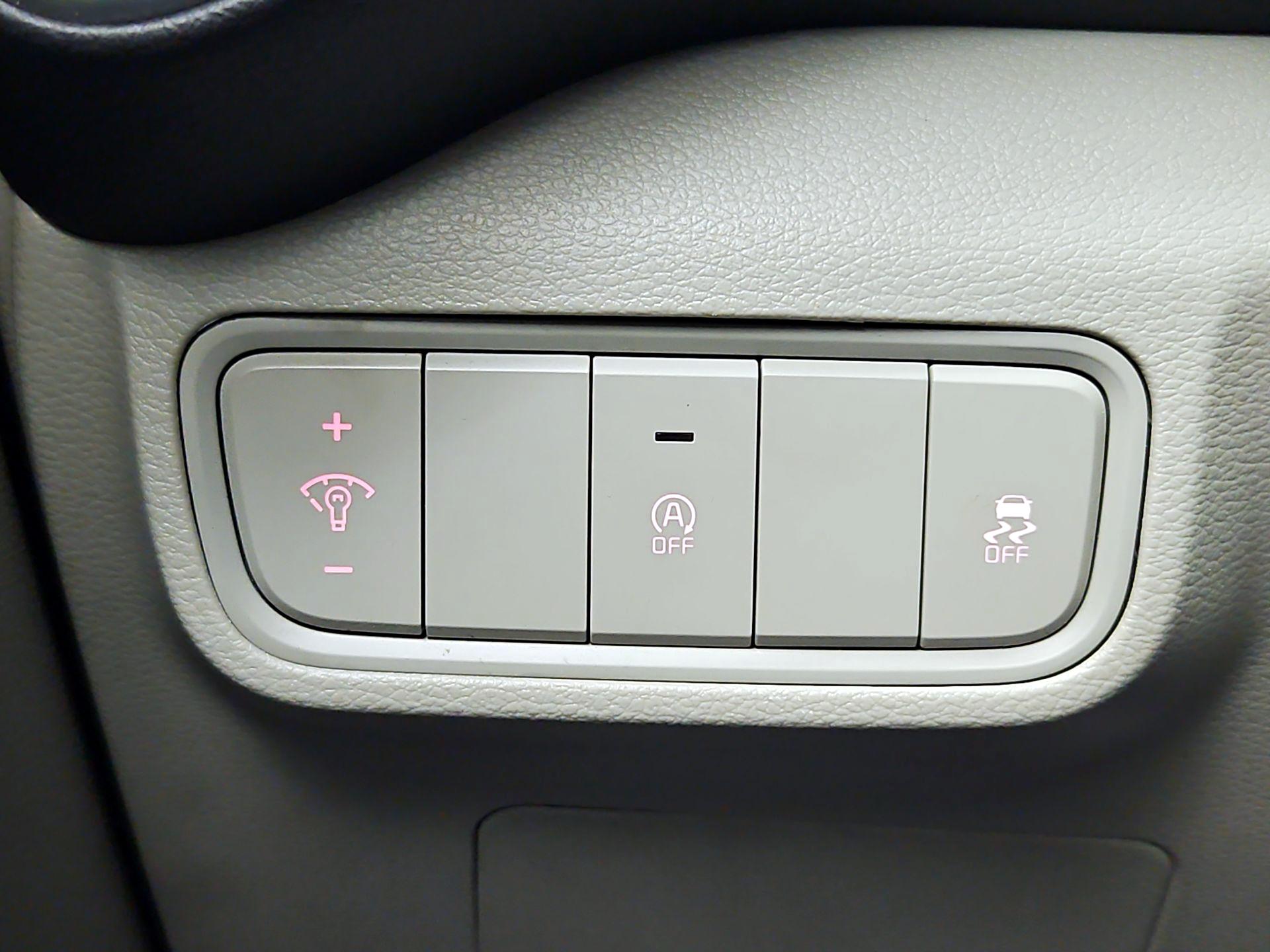 Thumbnail: 2021 Kia Soul - 13