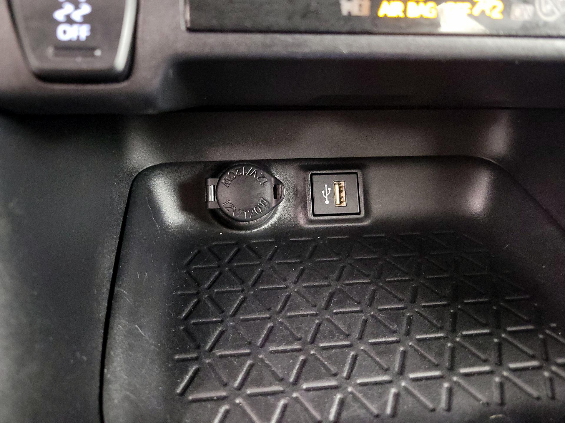 Thumbnail: 2024 Toyota RAV4 - 18