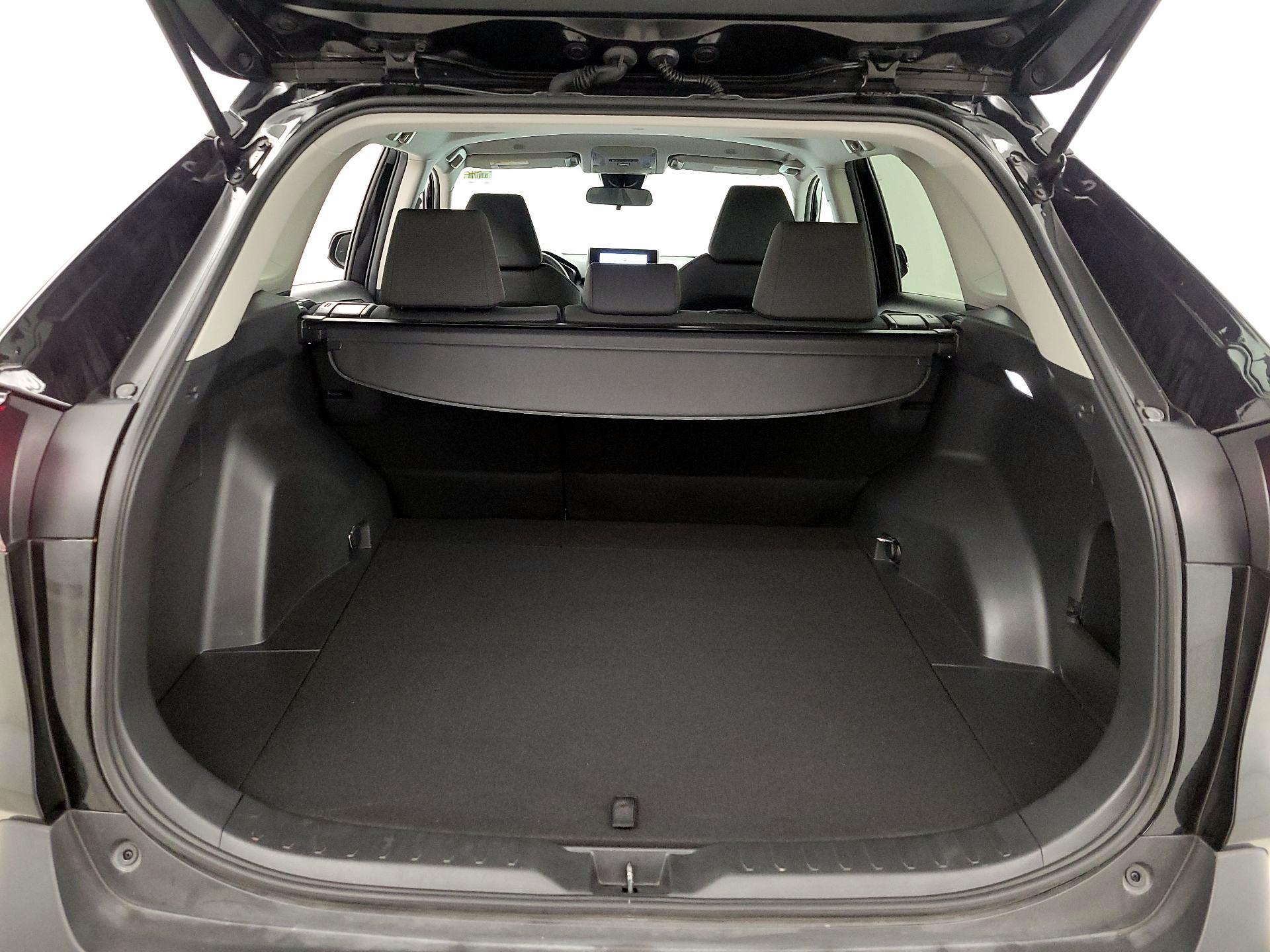 Thumbnail: 2024 Toyota RAV4 - 20