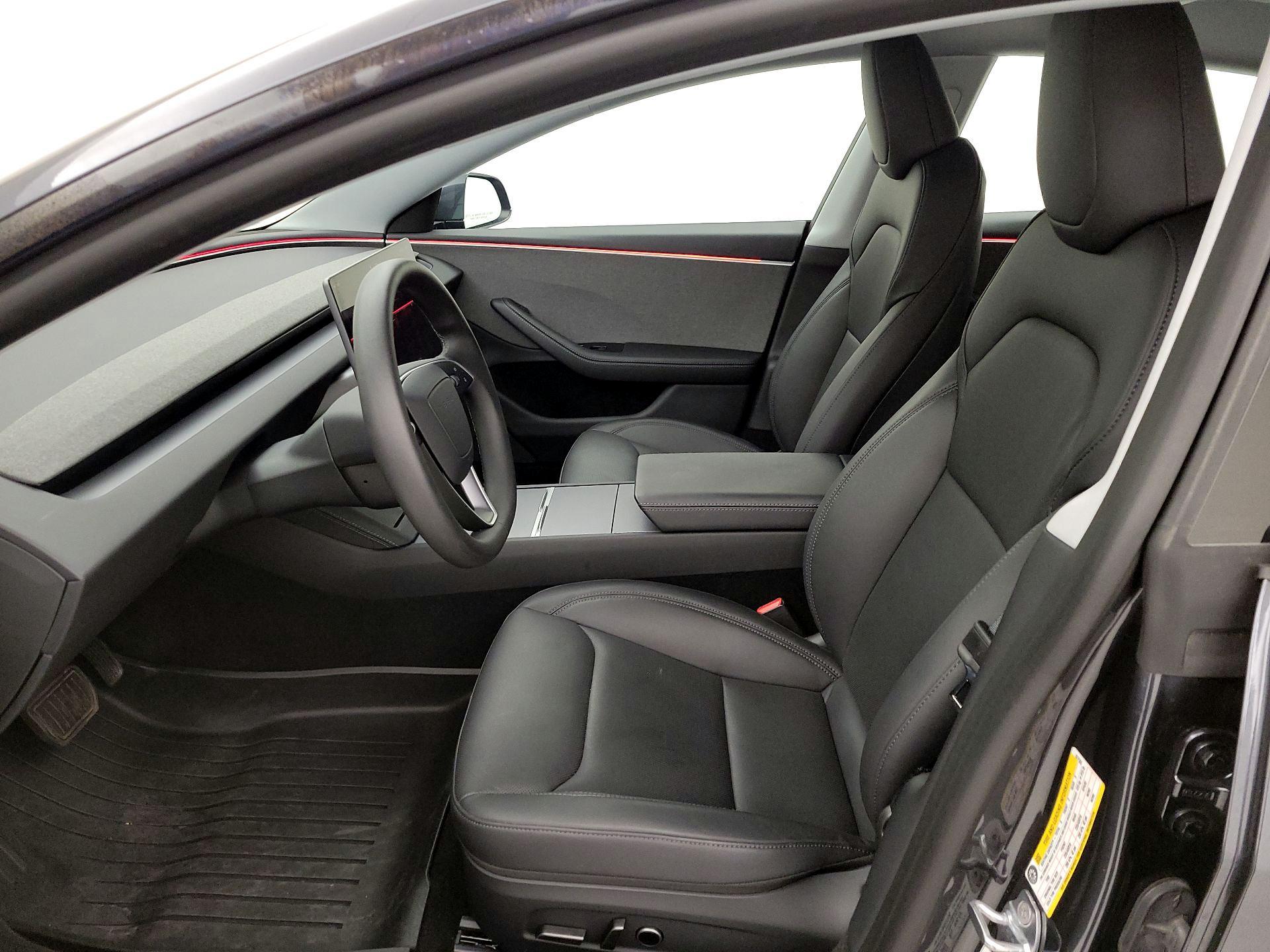 Thumbnail: 2025 Tesla Model 3 - 11