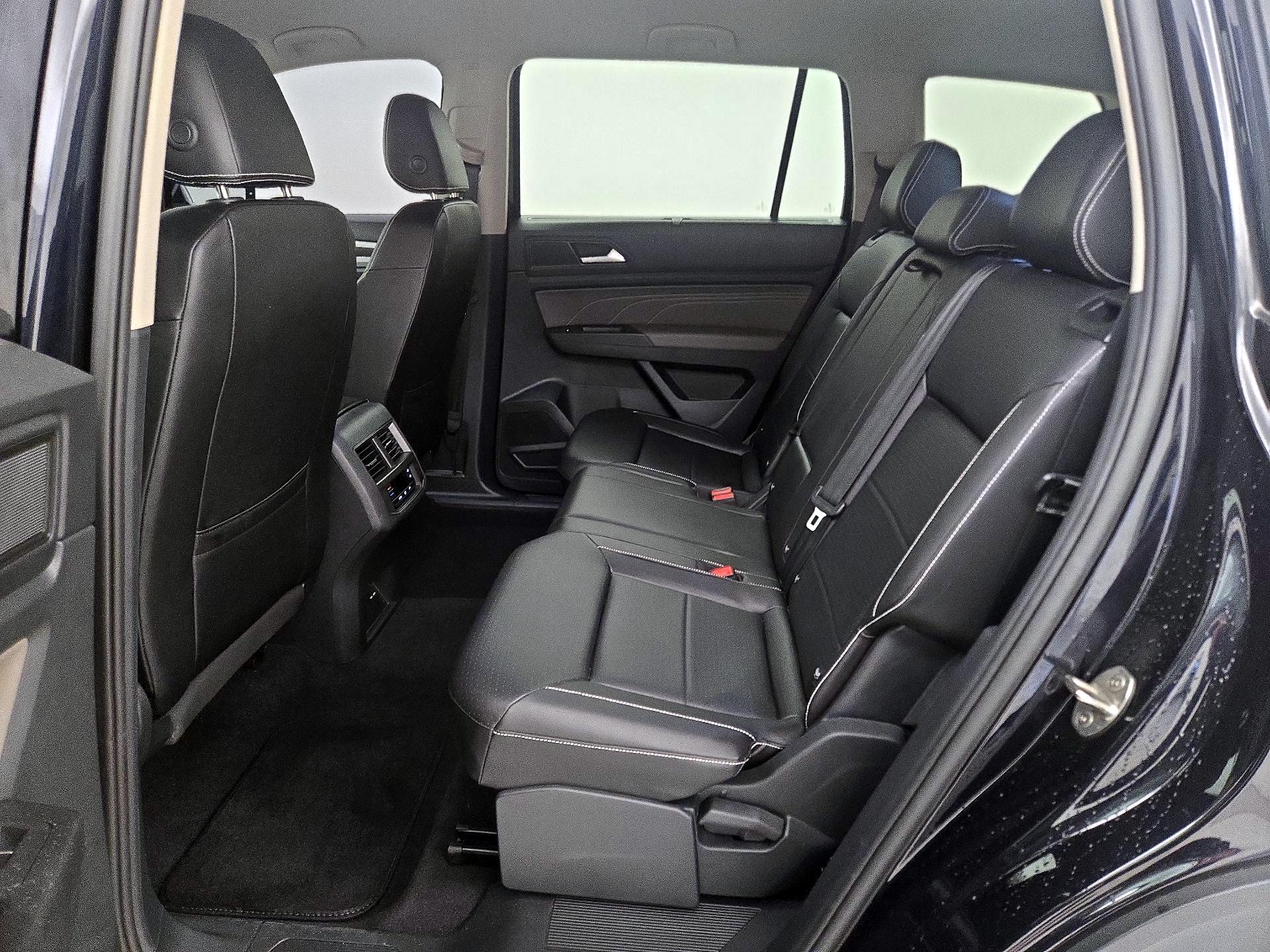 Thumbnail: 2023 Volkswagen Atlas - 19