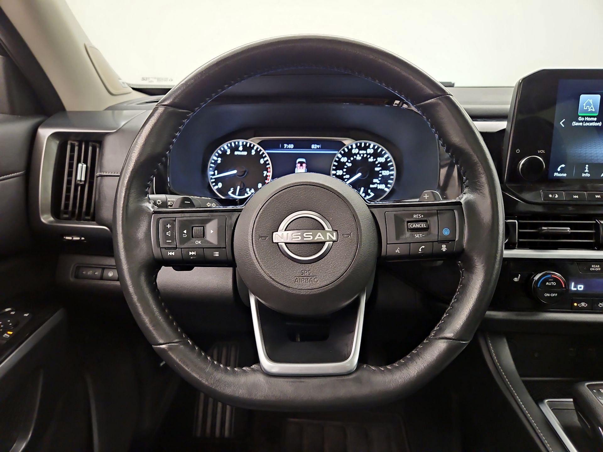 Thumbnail: 2023 Nissan Pathfinder - 10