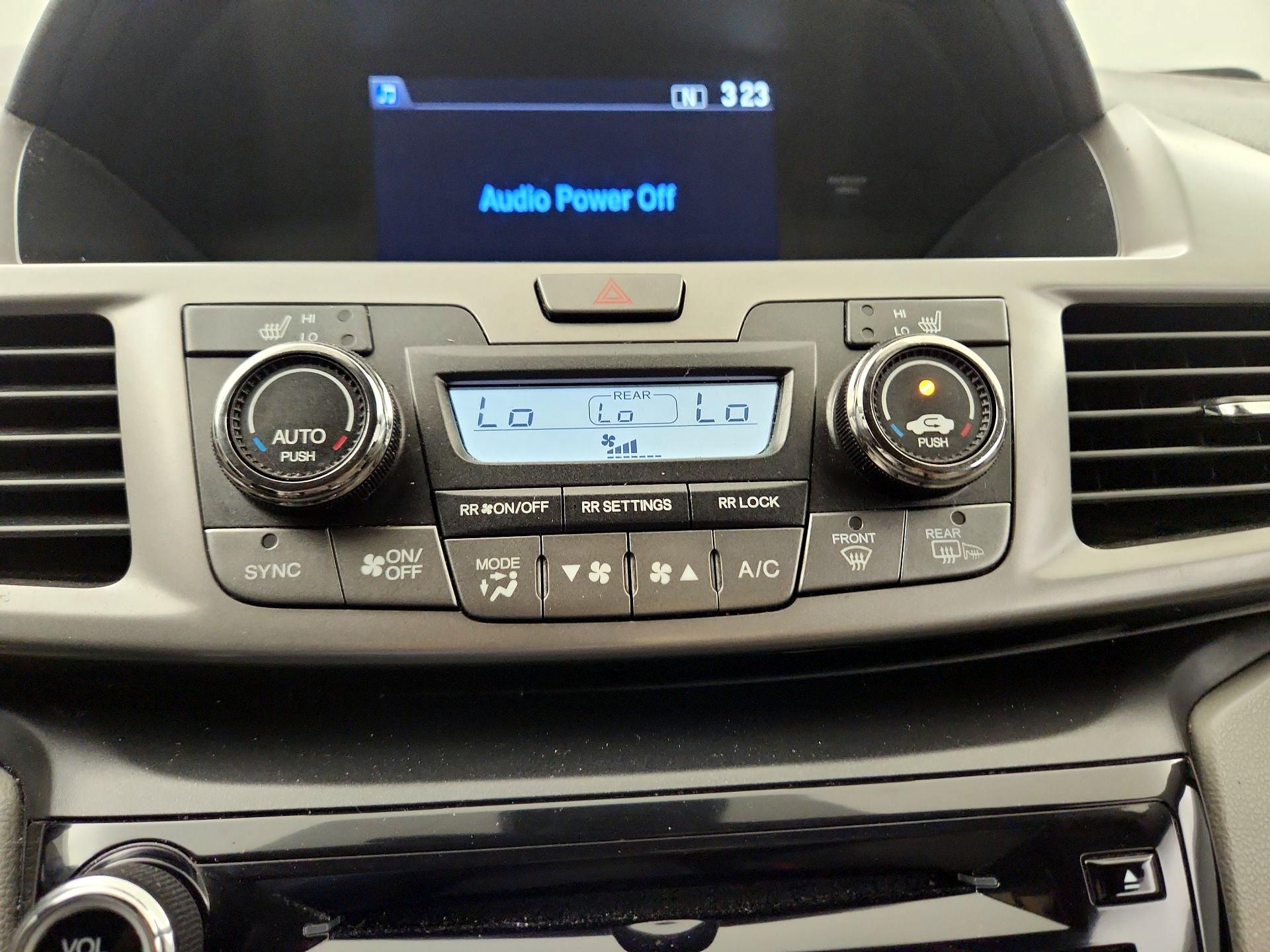 Thumbnail: 2016 Honda Odyssey - 14