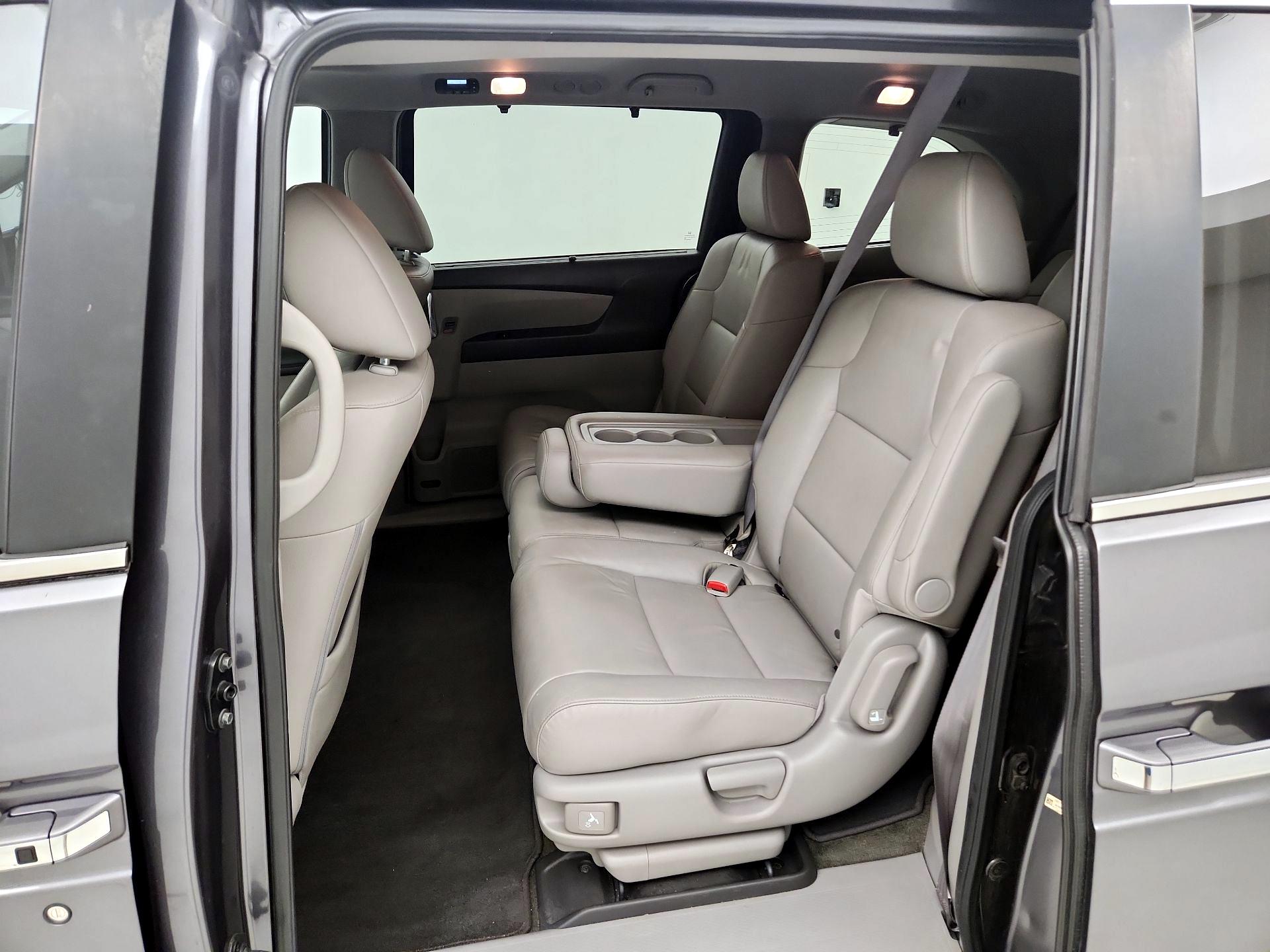 Thumbnail: 2016 Honda Odyssey - 18