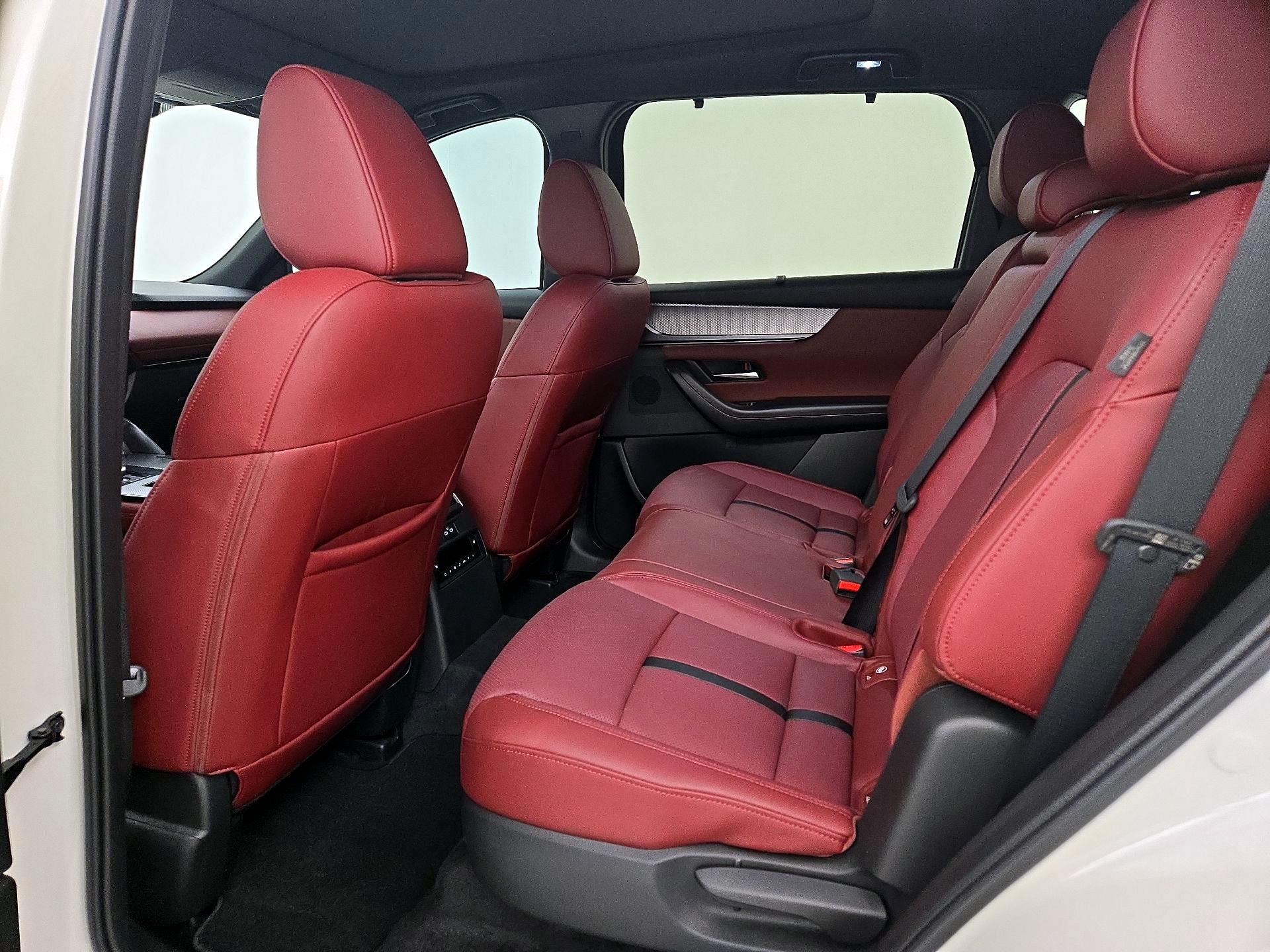 Thumbnail: 2025 Mazda CX-70 - 20
