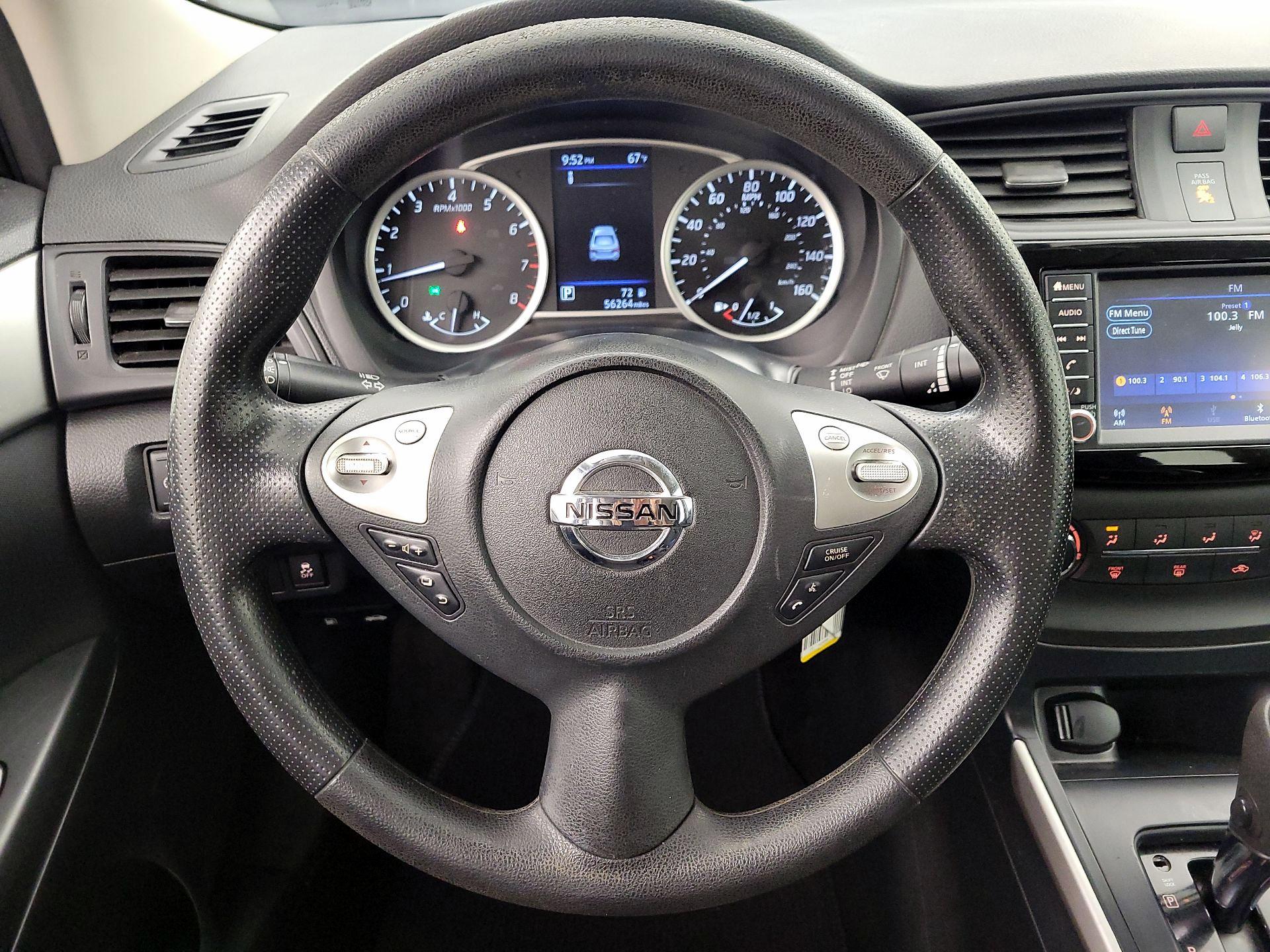 Thumbnail: 2019 Nissan Sentra - 10