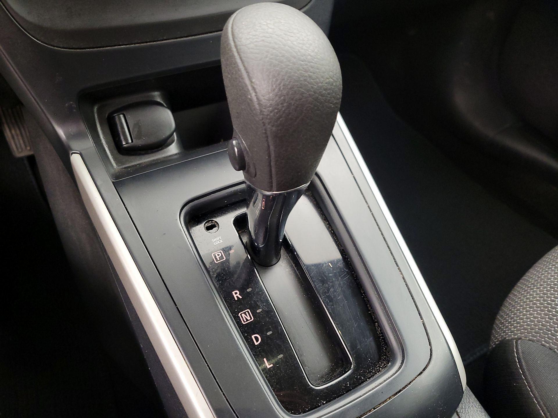 Thumbnail: 2019 Nissan Sentra - 17