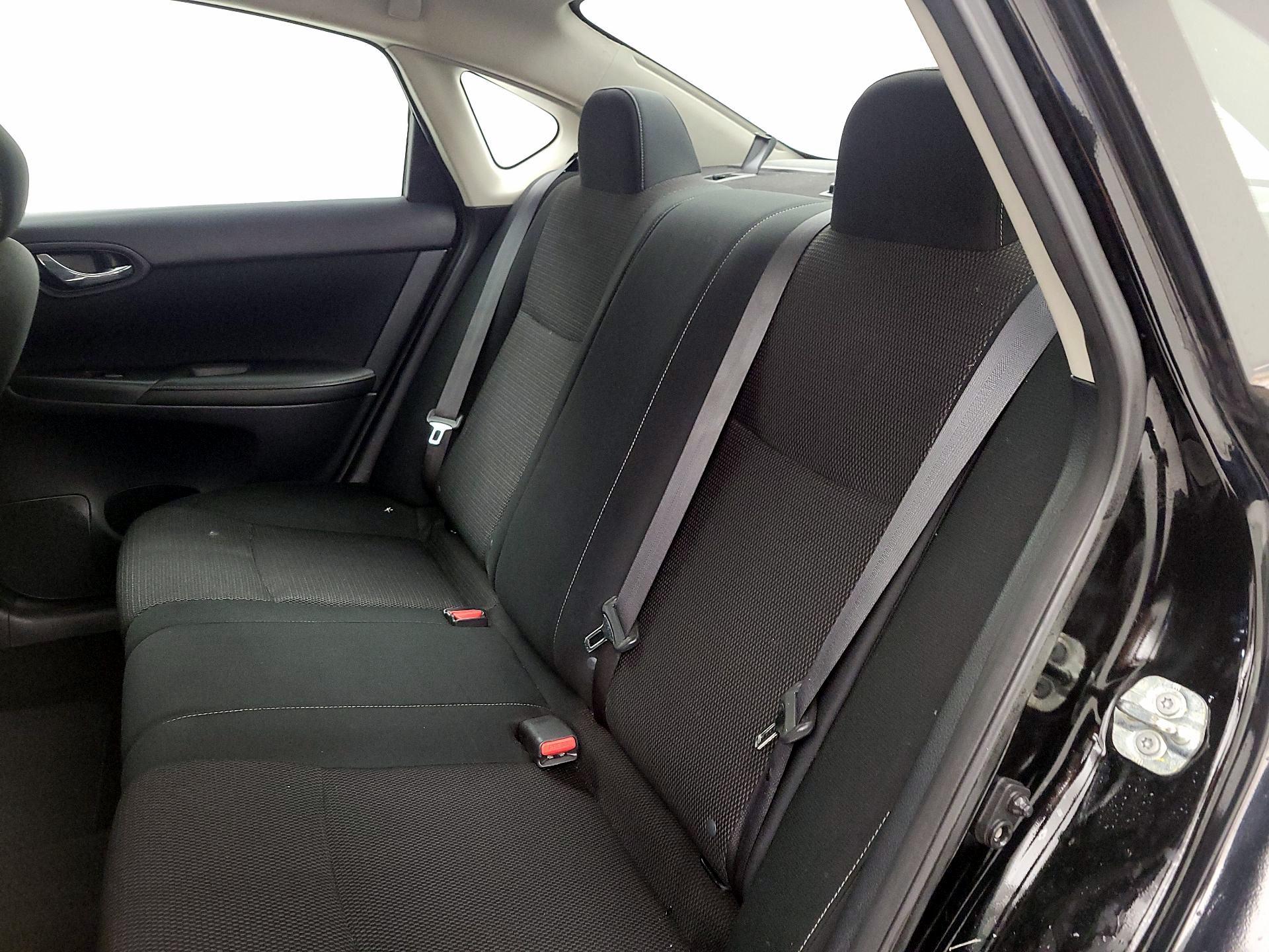 Thumbnail: 2019 Nissan Sentra - 19