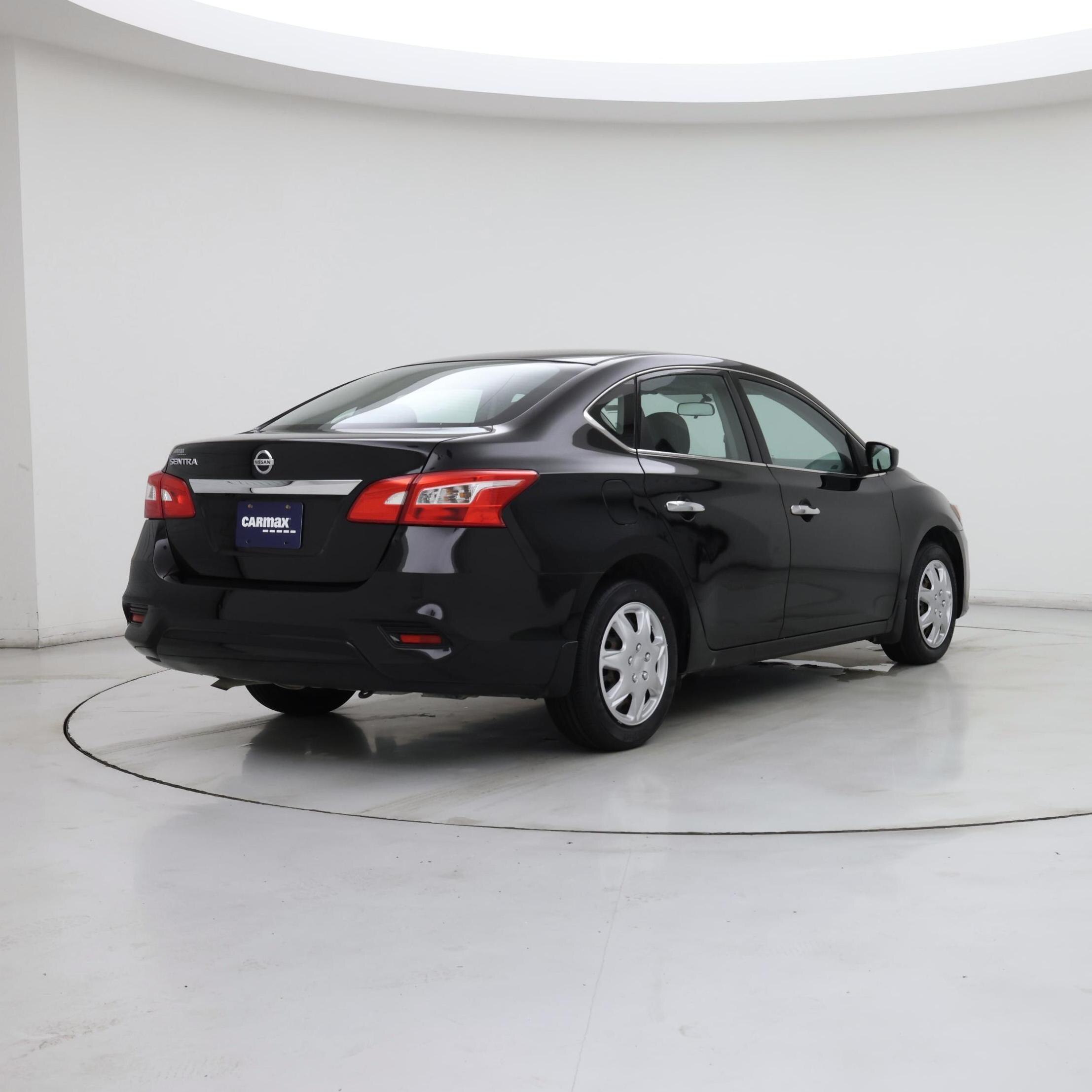 Thumbnail: 2019 Nissan Sentra - 8