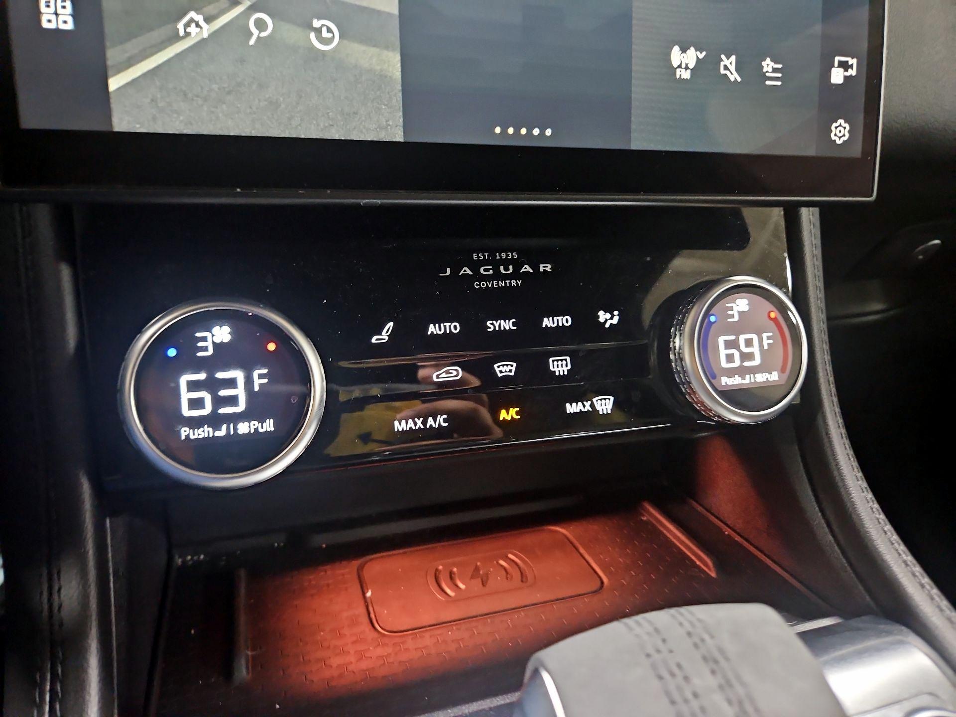 Thumbnail: 2023 Jaguar F-Pace - 15