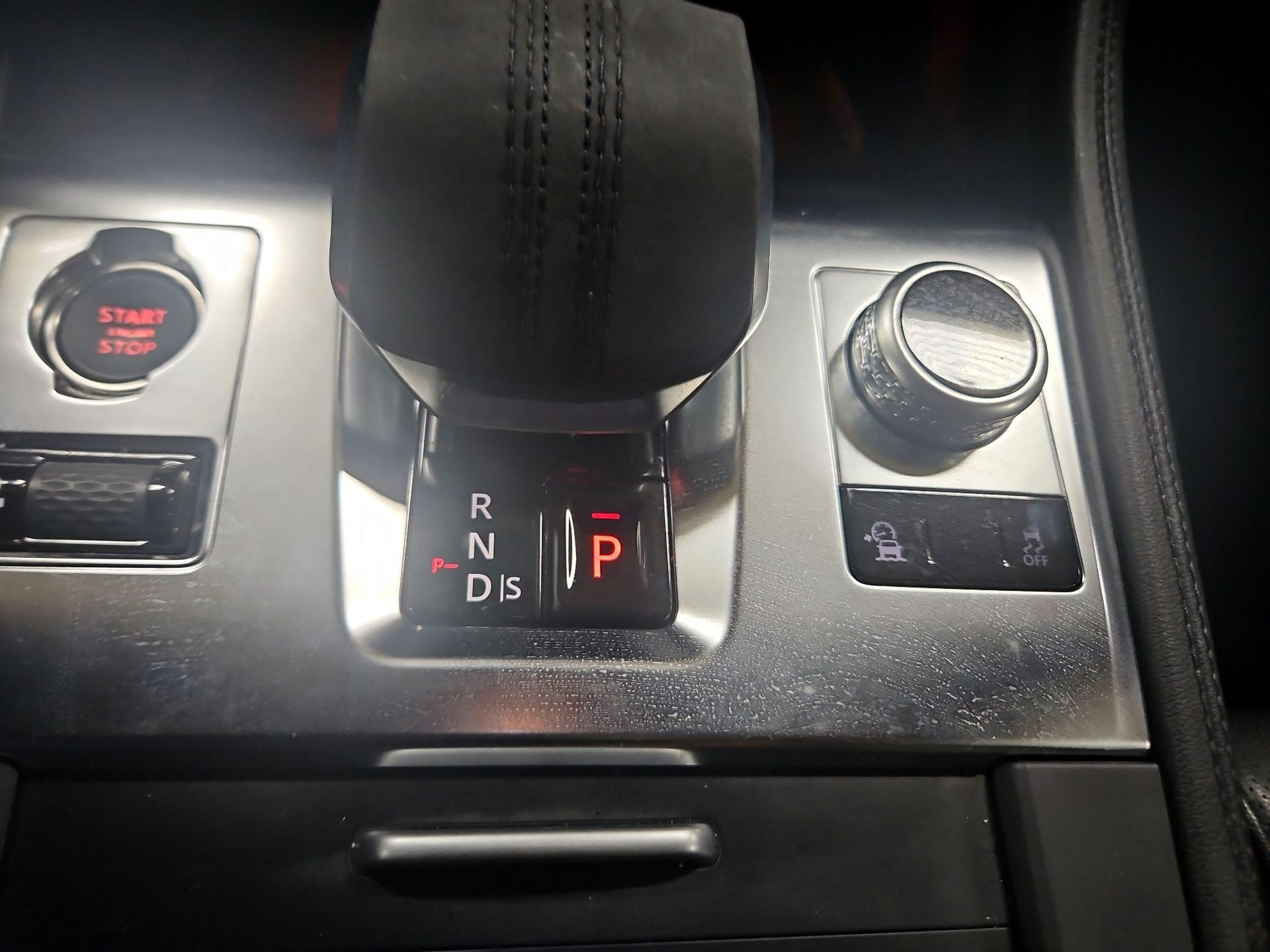 Thumbnail: 2023 Jaguar F-Pace - 16