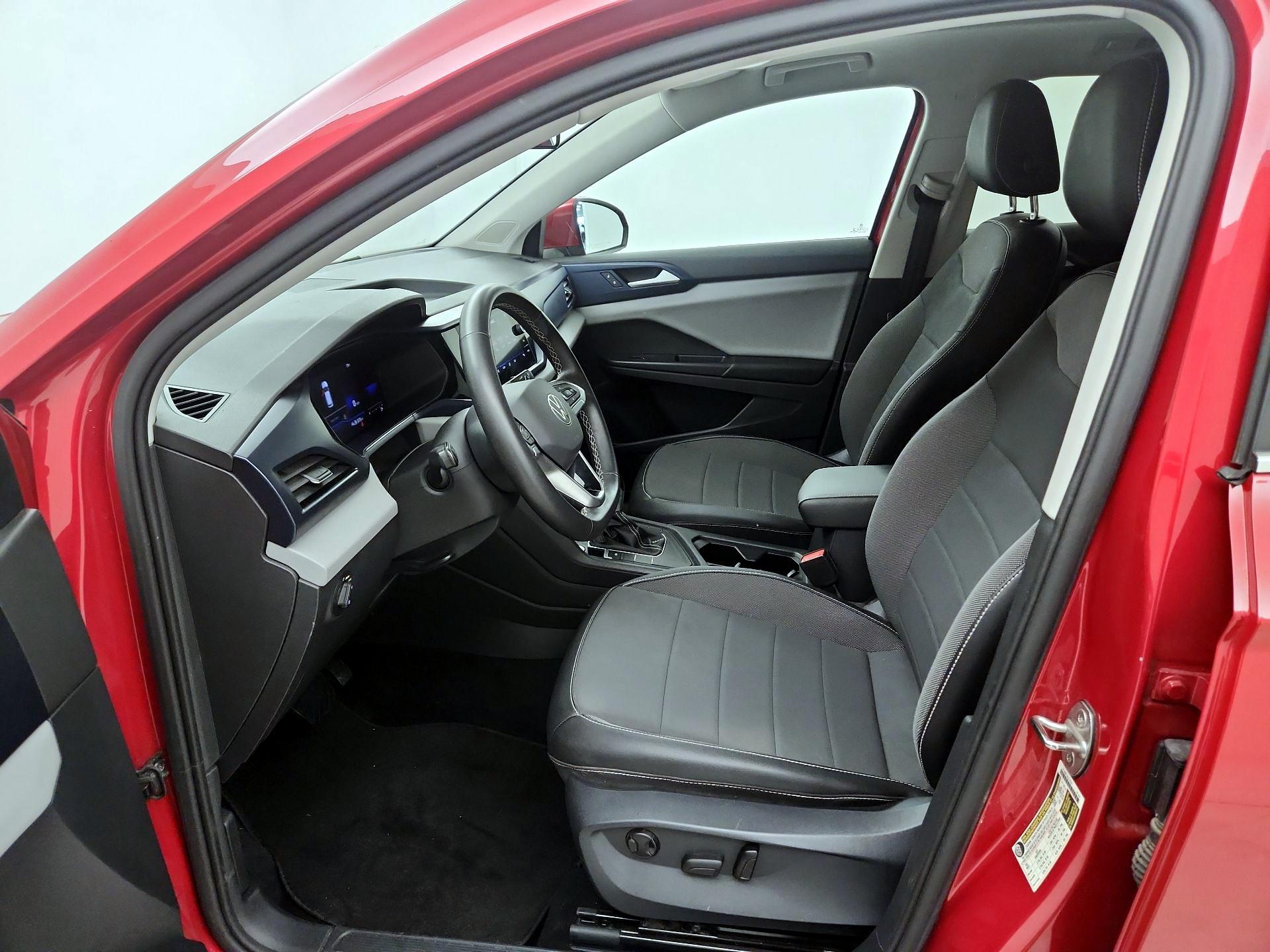 Thumbnail: 2022 Volkswagen Taos - 11