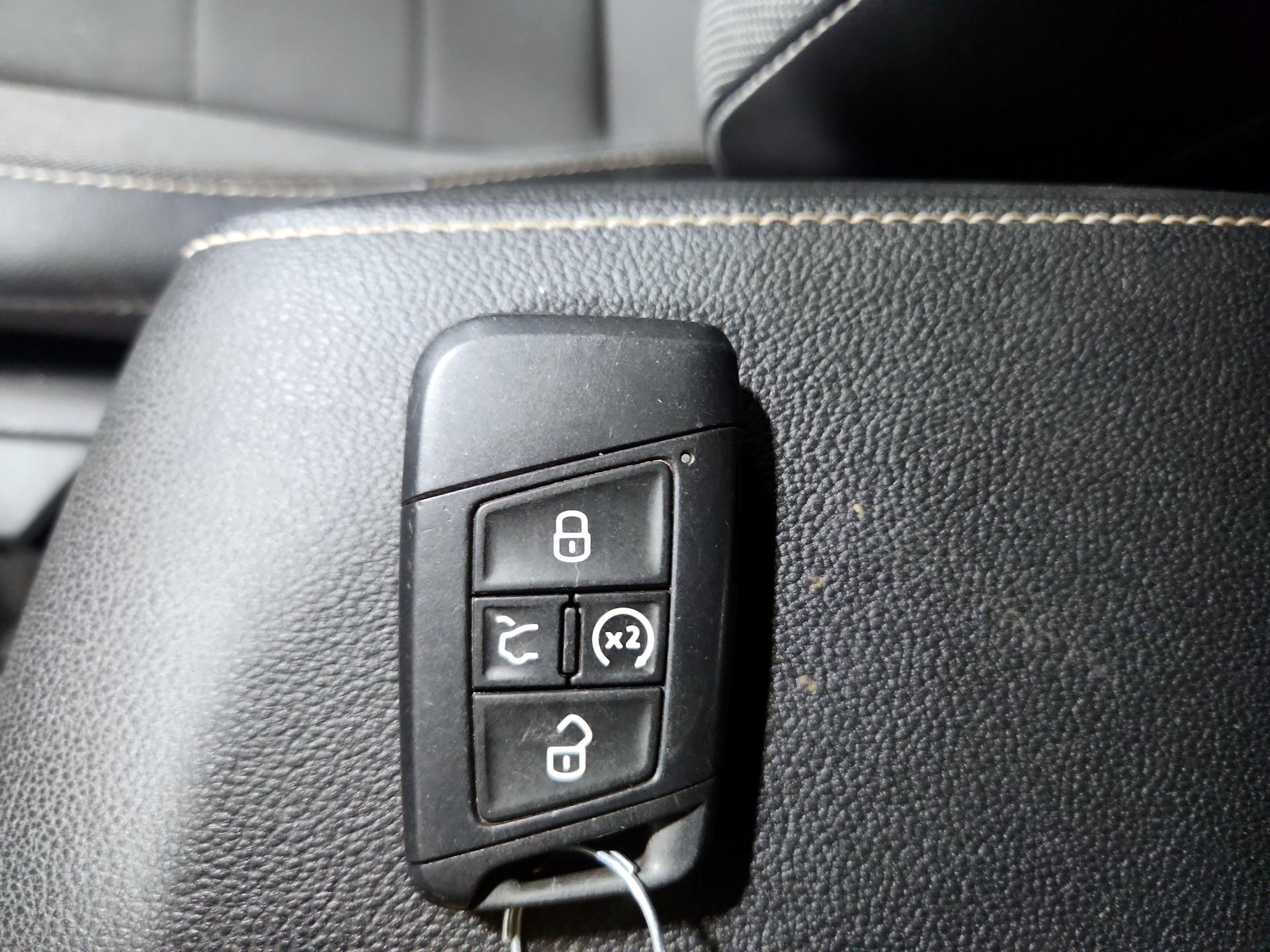 Thumbnail: 2022 Volkswagen Taos - 18