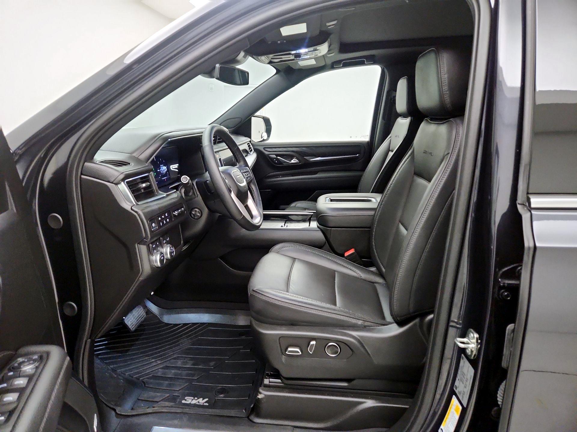Thumbnail: 2024 GMC Yukon XL - 11