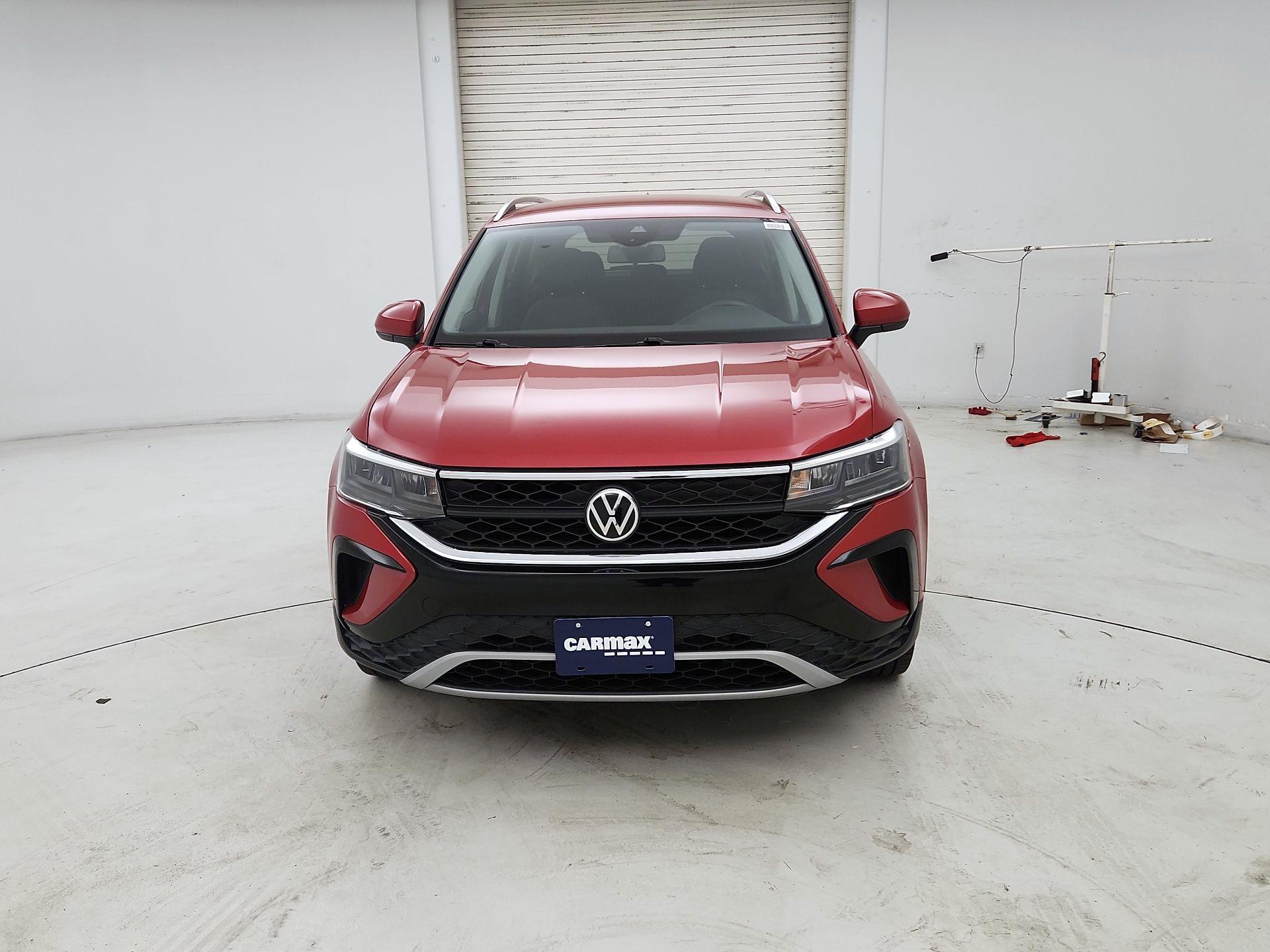 Thumbnail: 2022 Volkswagen Taos - 2