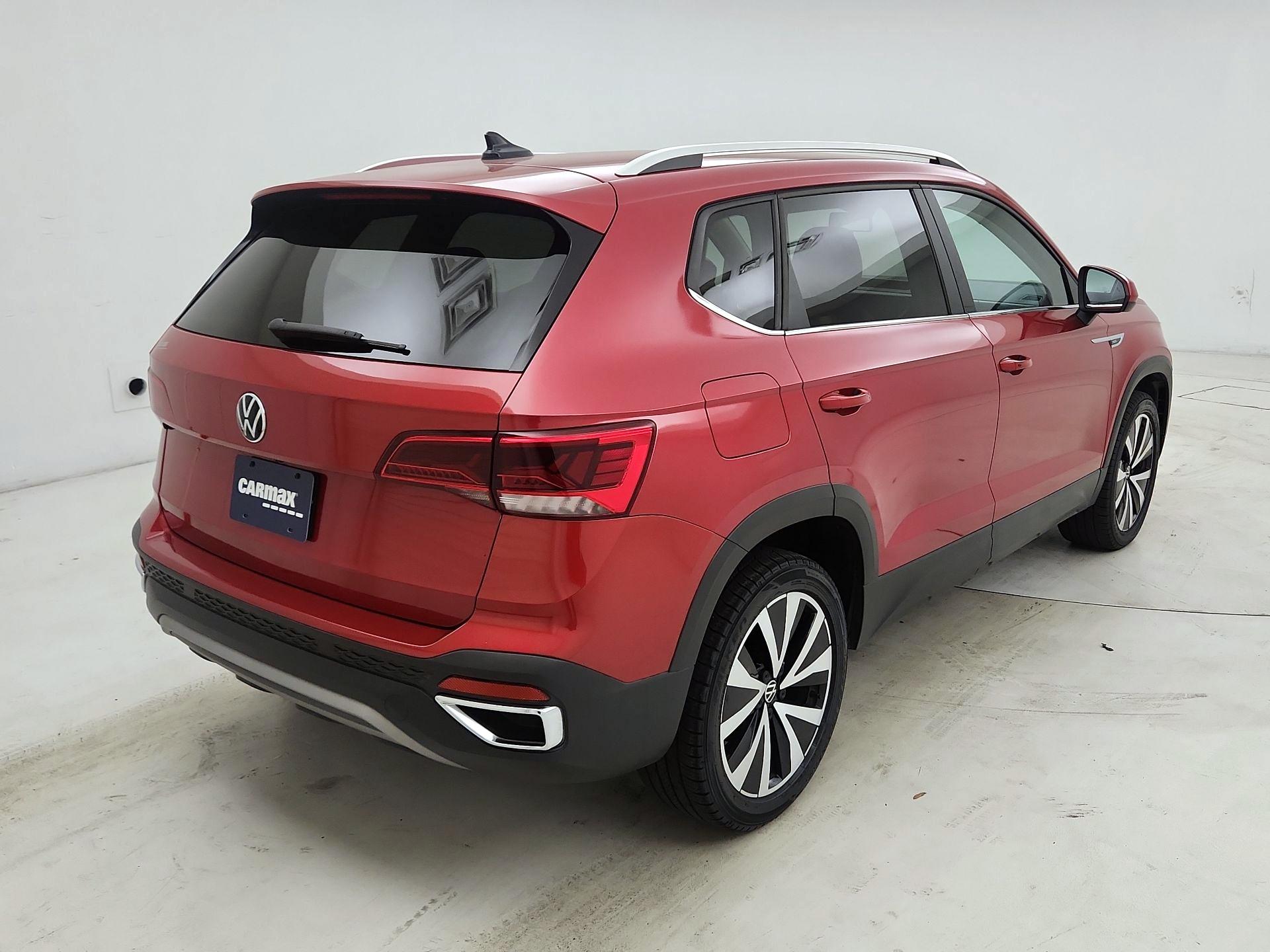 Thumbnail: 2022 Volkswagen Taos - 5