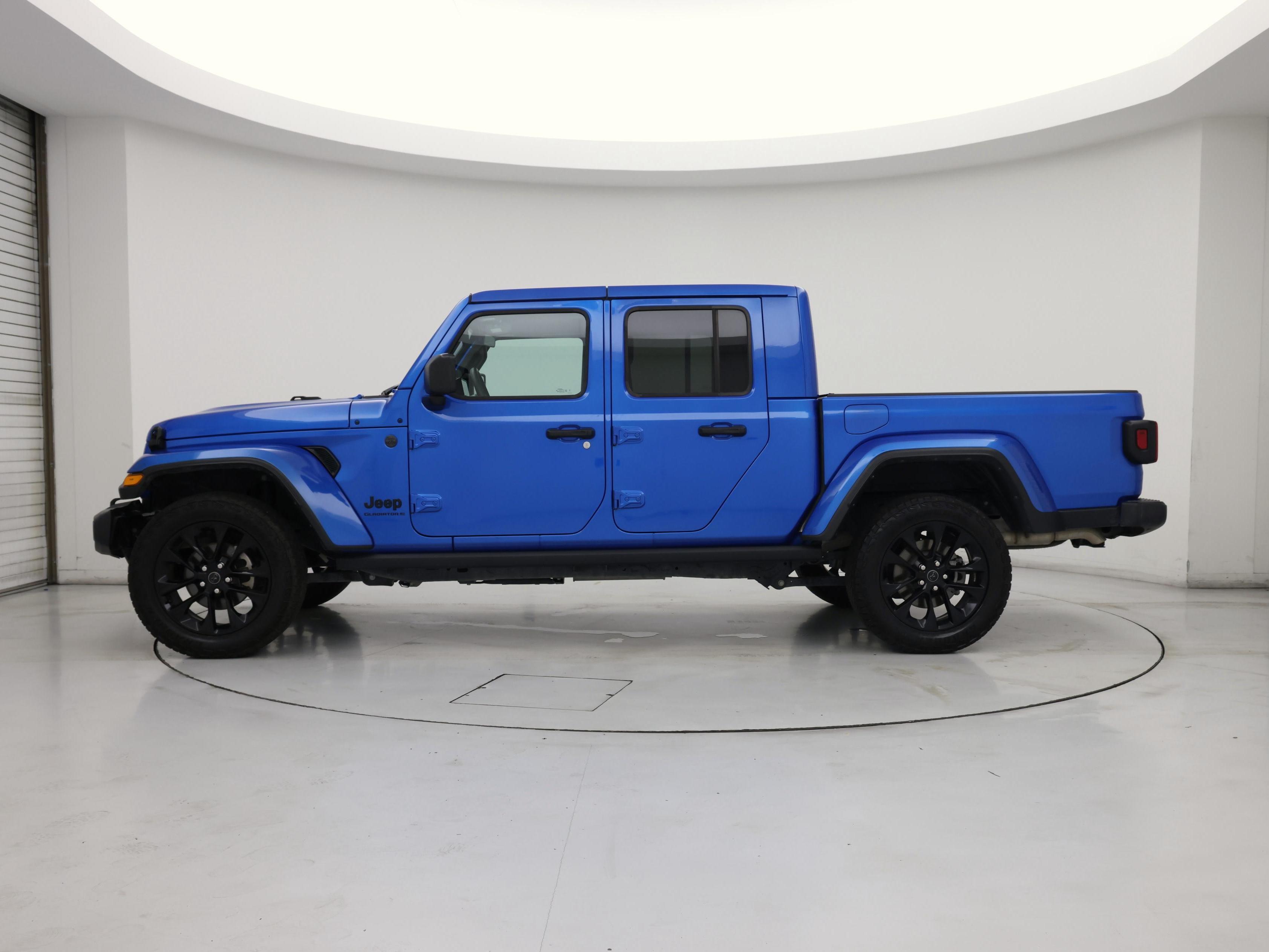 Thumbnail: 2025 Jeep Gladiator - 3