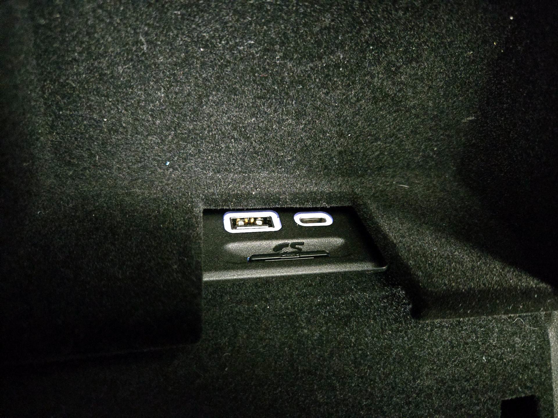 Thumbnail: 2023 Cadillac XT6 - 19