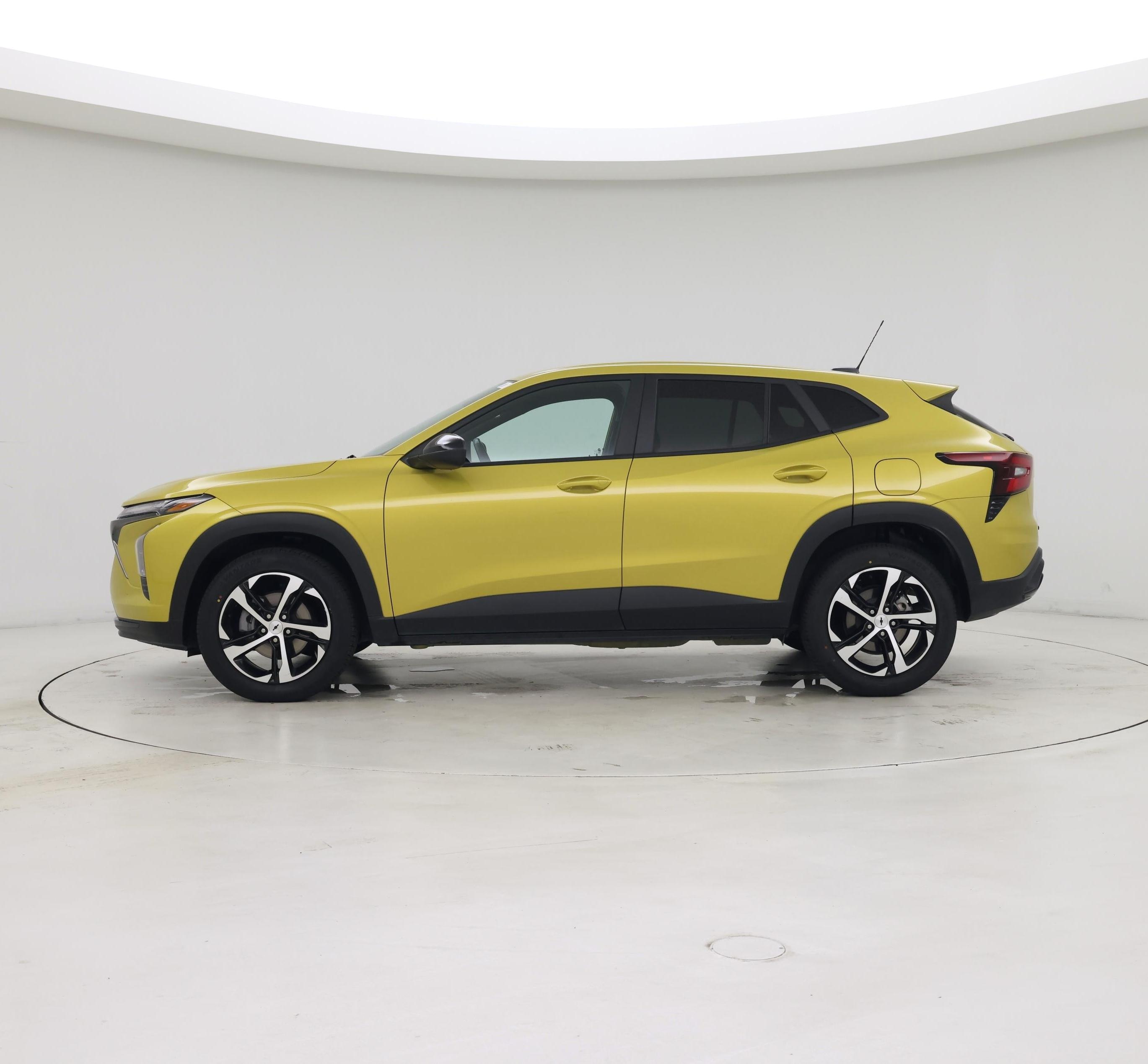 Thumbnail: 2024 Chevrolet Trax - 3