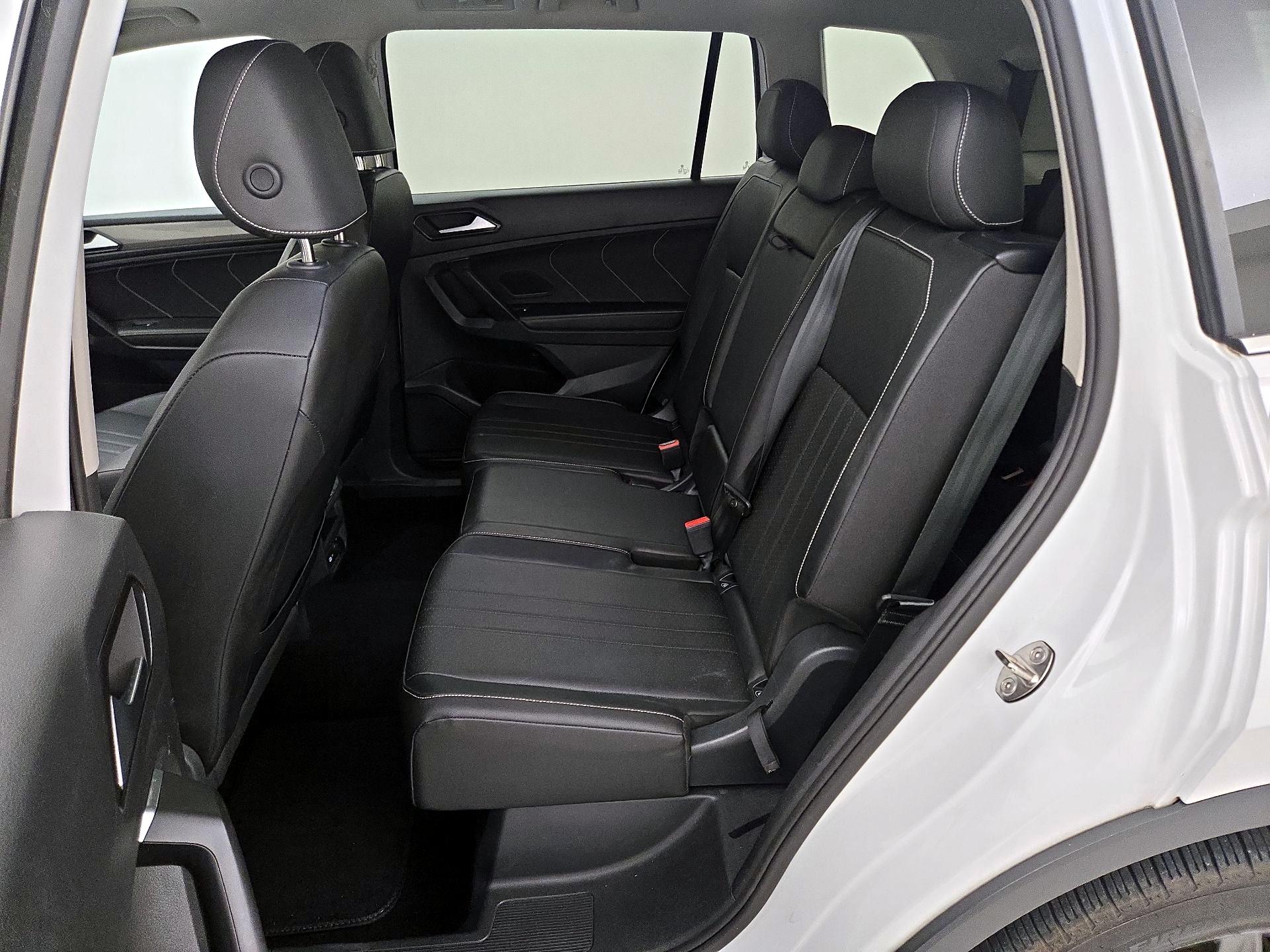 Thumbnail: 2023 Volkswagen Tiguan - 20