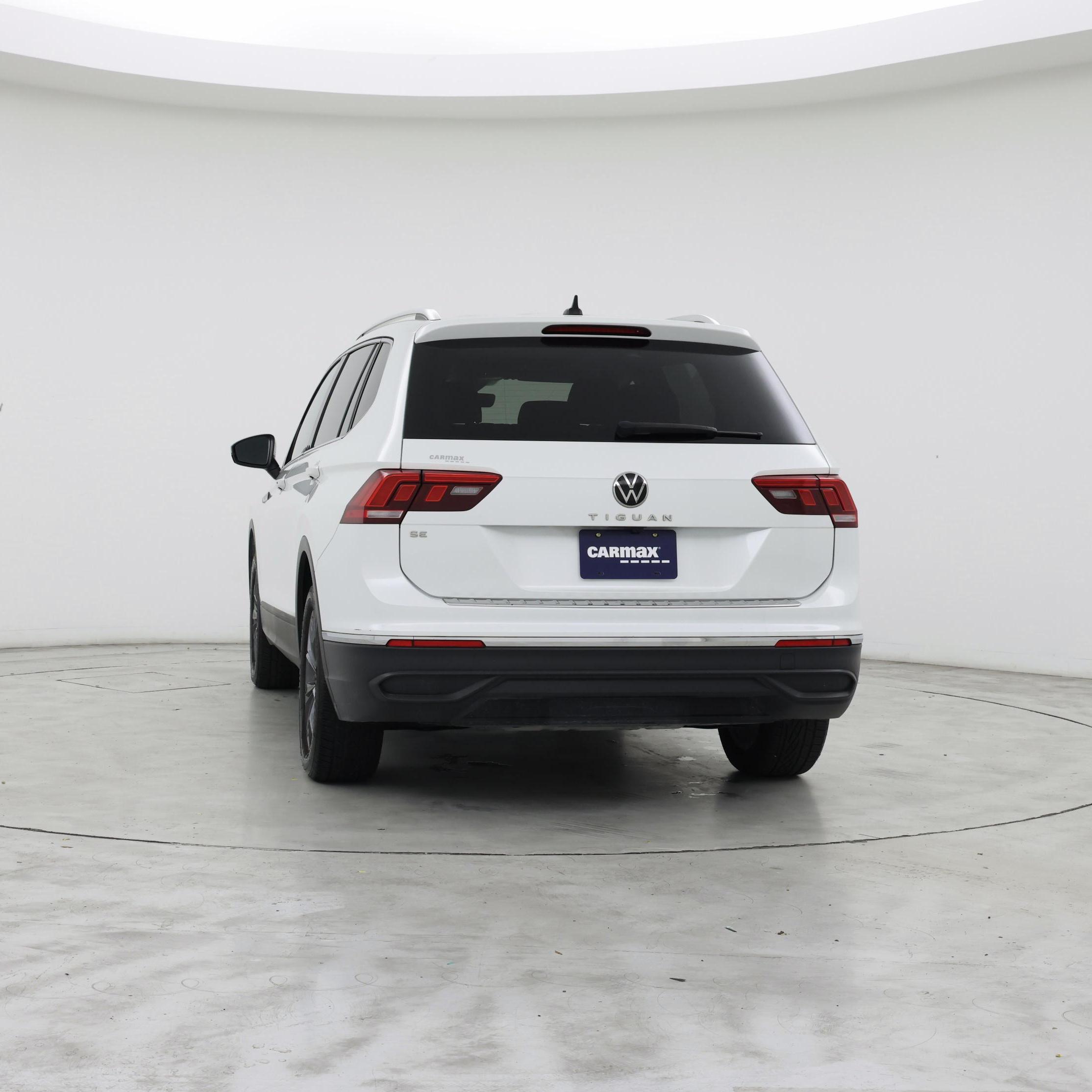 Thumbnail: 2023 Volkswagen Tiguan - 6